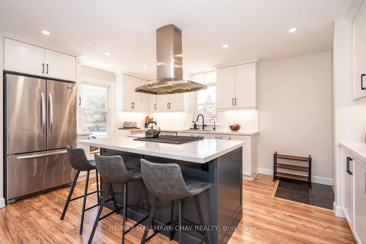 Photo 12 of 44 Queen Street, New Tecumseth, Alliston — HOMEH