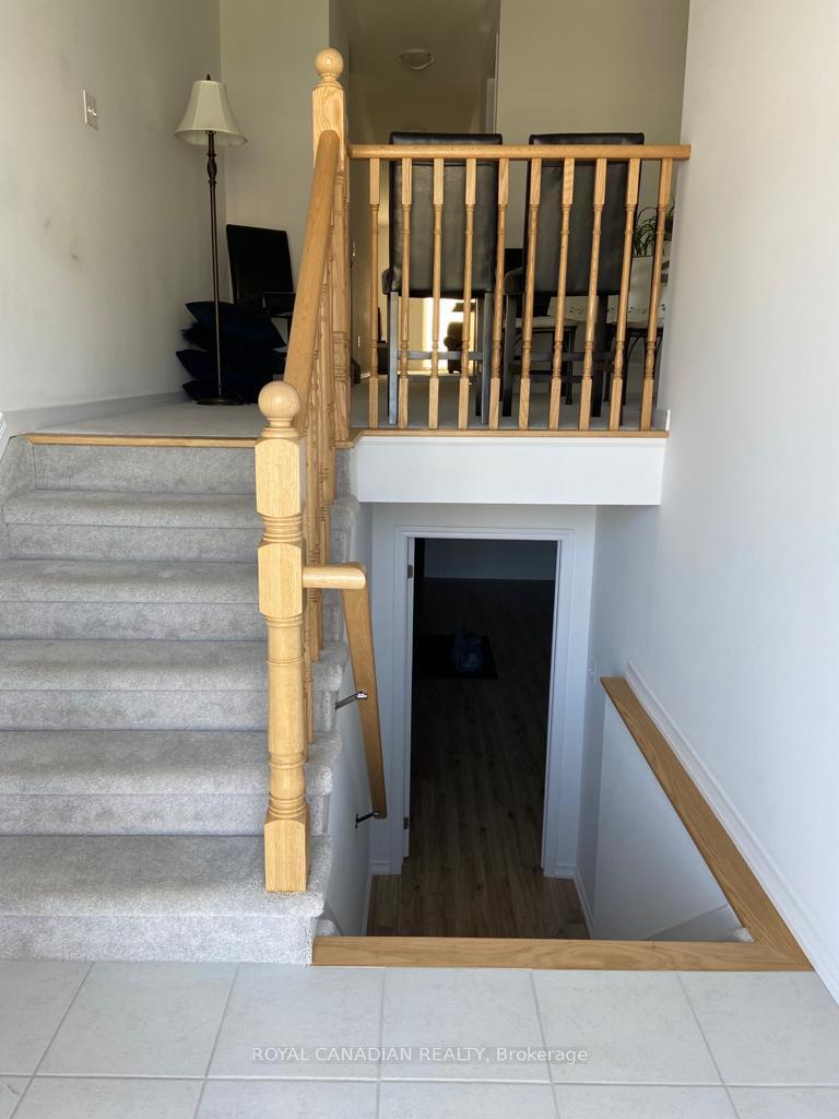 Photo 13 of 102 Isabella Drive, Orillia — HOMEH