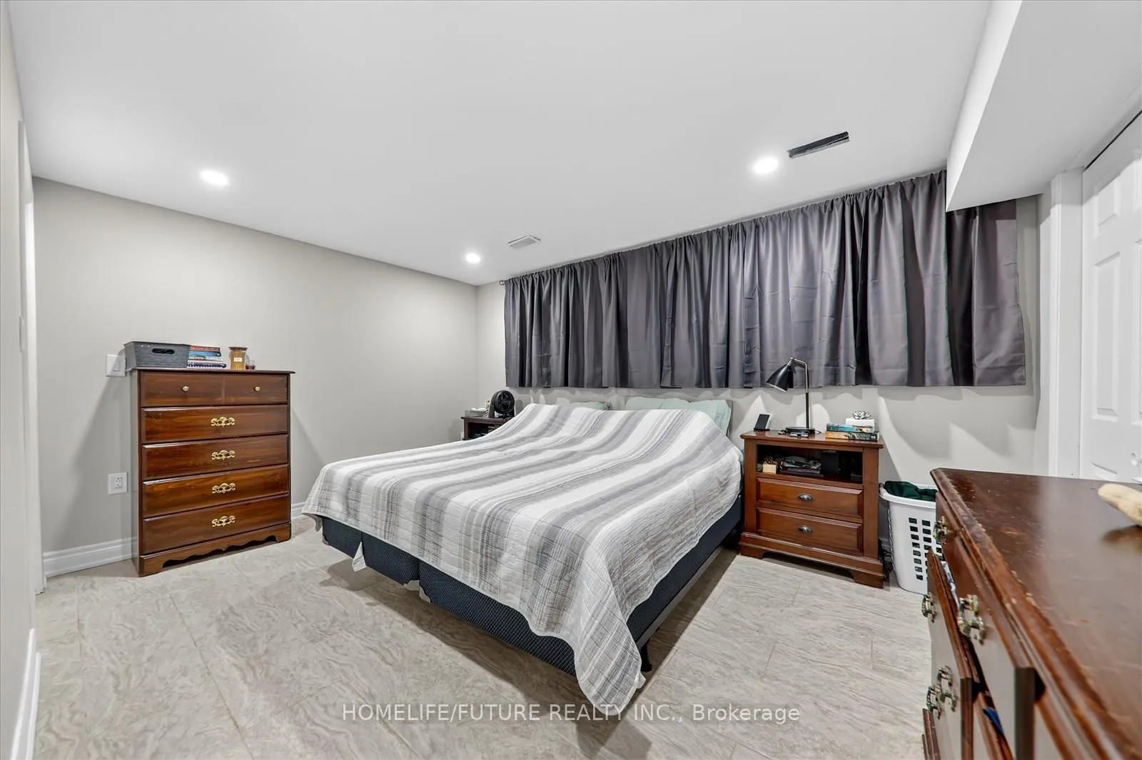 Photo 44 of 790 Ferndale Street, Oshawa, Northglen — HOMEH
