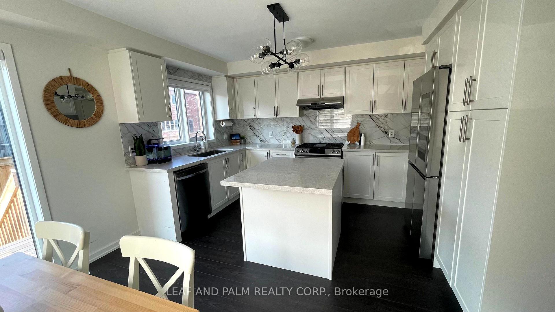 Photo 8 of 1332 Bradenton Path, Oshawa, Eastdale — HOMEH