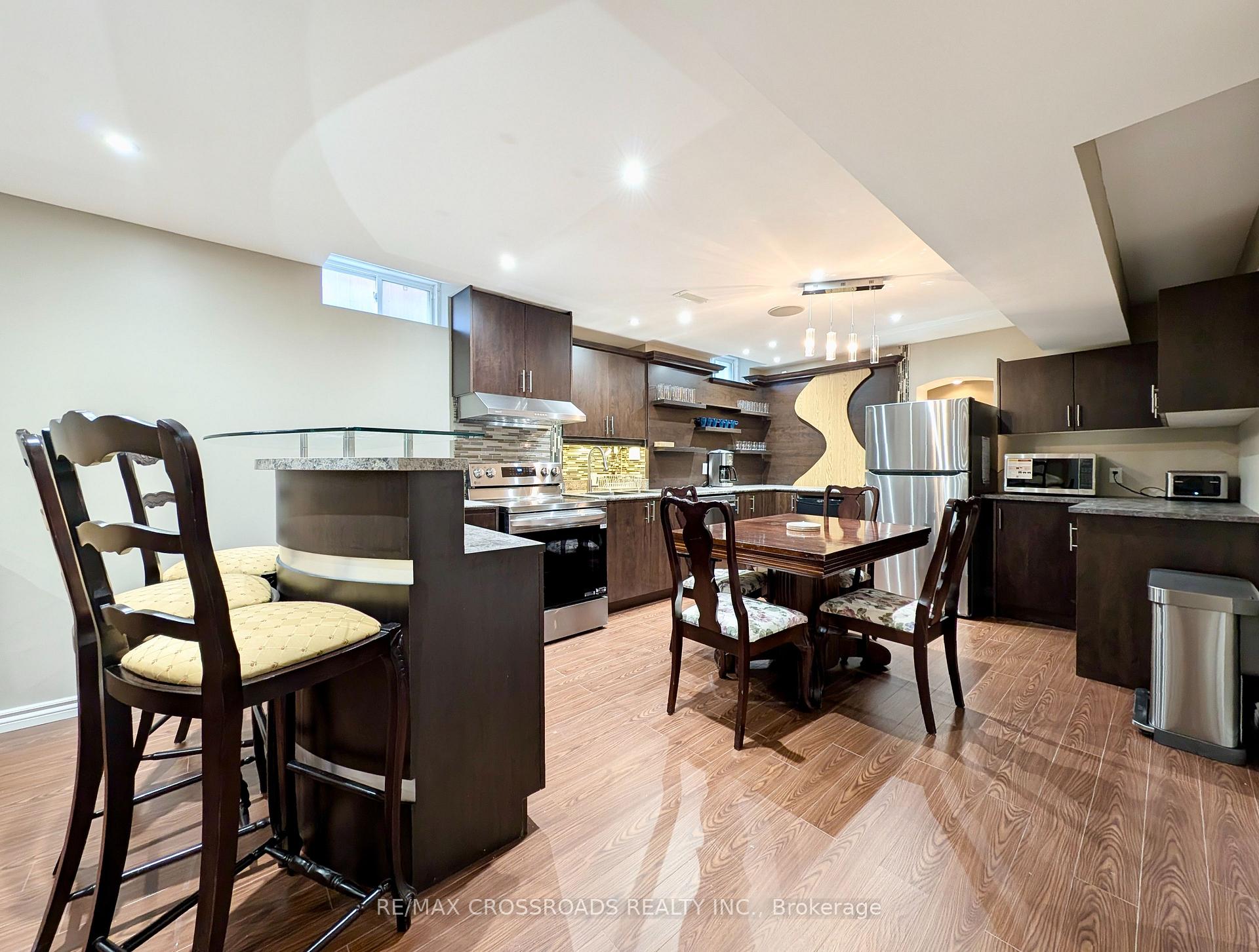 Photo 6 of Unit Bsmt, 67 Caprara Crescent, Markham, Box Grove — HOMEH