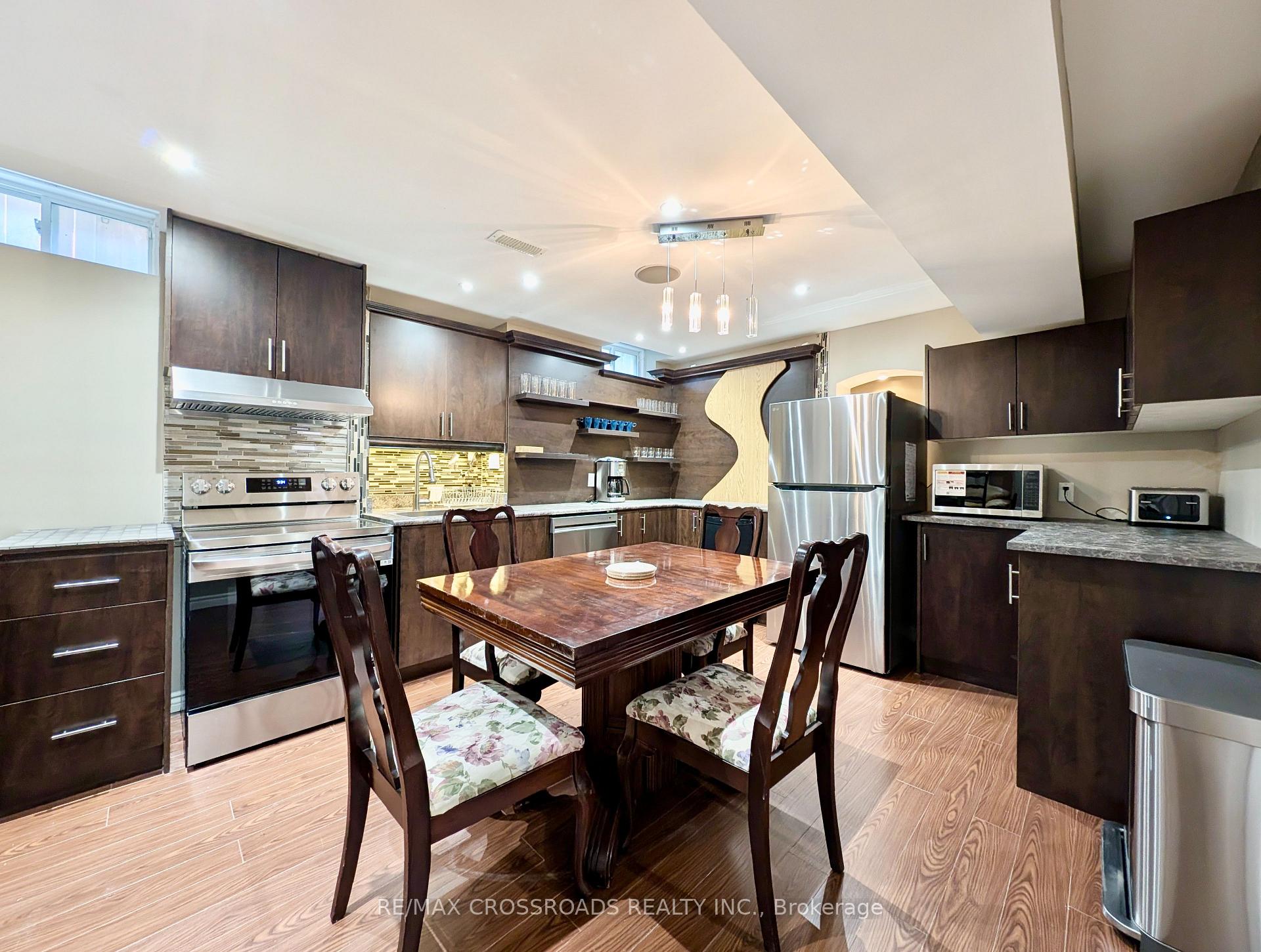 Photo 7 of Unit Bsmt, 67 Caprara Crescent, Markham, Box Grove — HOMEH