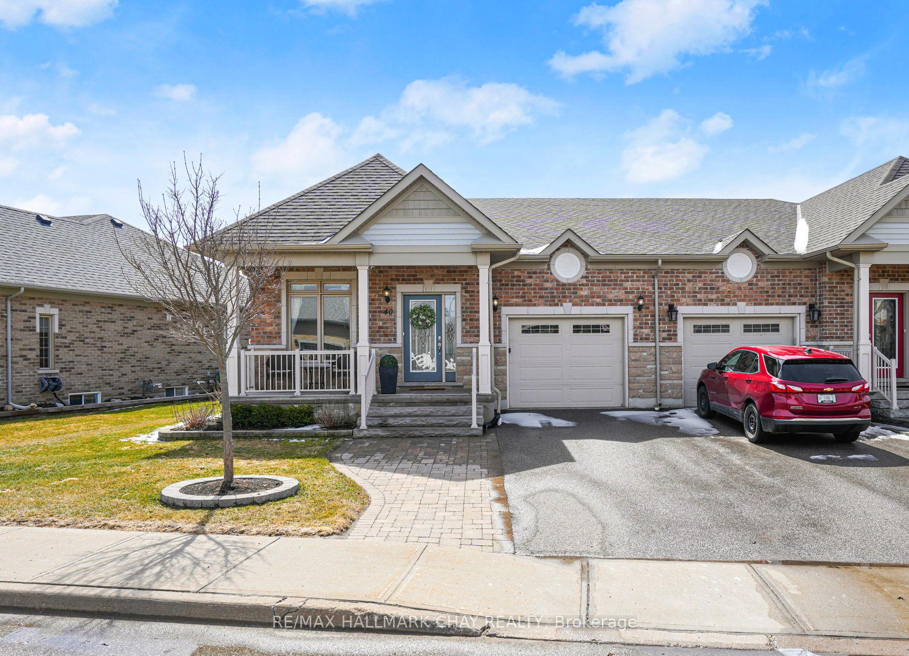 Photo 1 of 40 Kingsmere Crescent, New Tecumseth, Alliston — HOMEH