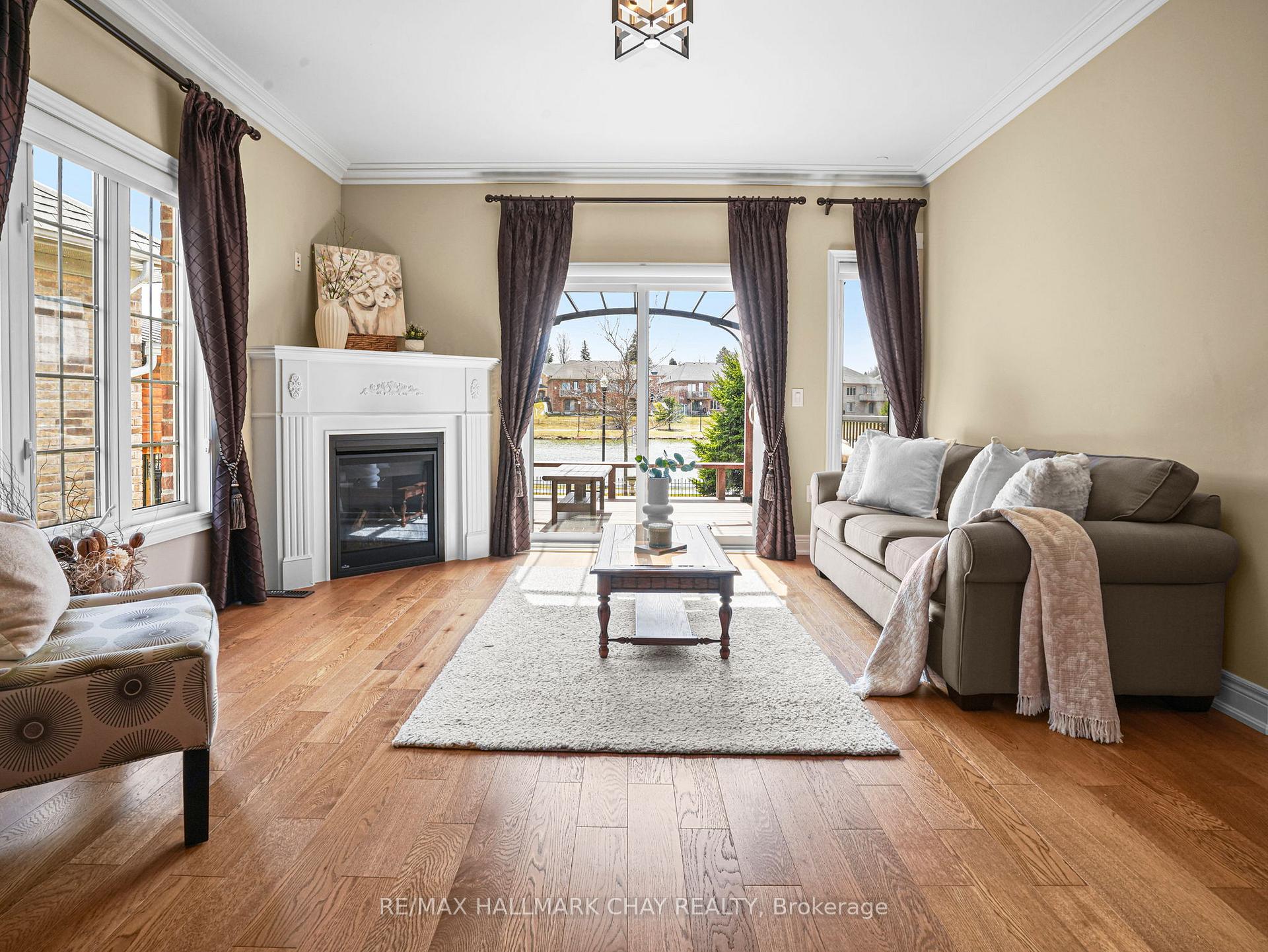 Photo 19 of 40 Kingsmere Crescent, New Tecumseth, Alliston — HOMEH