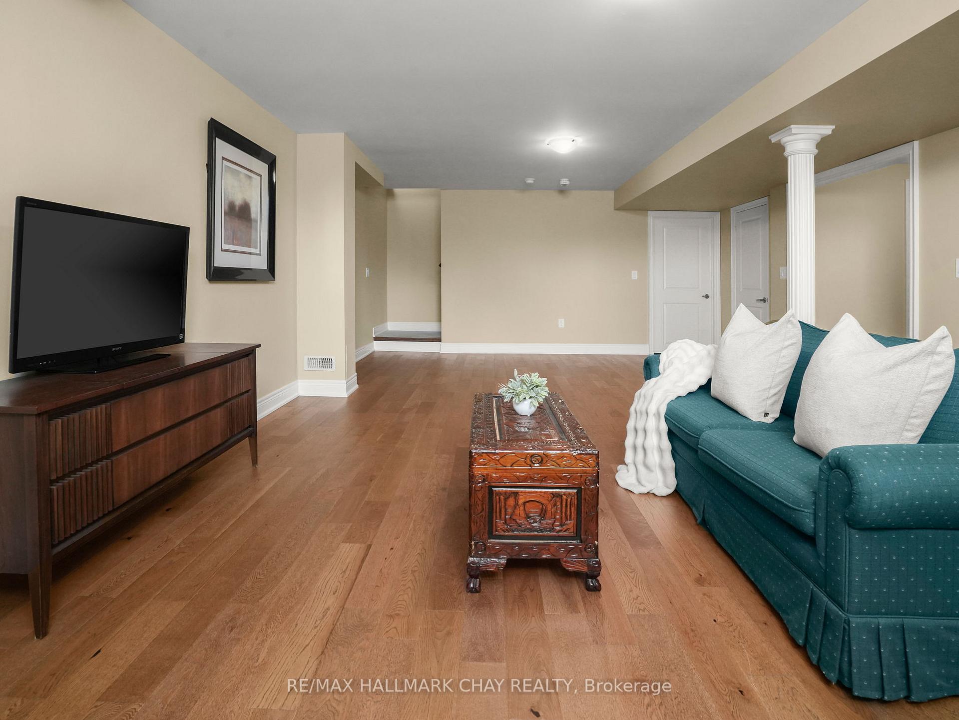 Photo 27 of 40 Kingsmere Crescent, New Tecumseth, Alliston — HOMEH