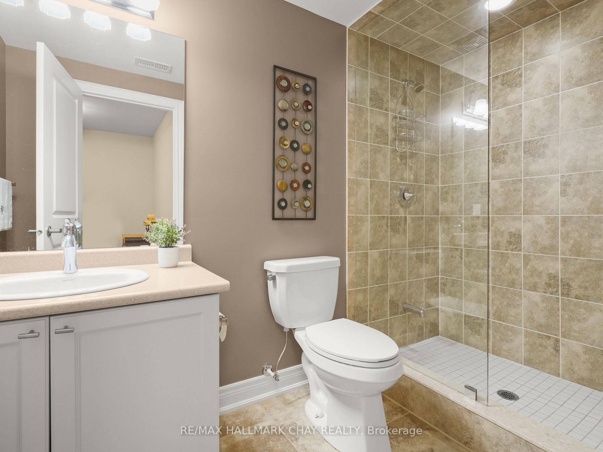 Photo 30 of 40 Kingsmere Crescent, New Tecumseth, Alliston — HOMEH