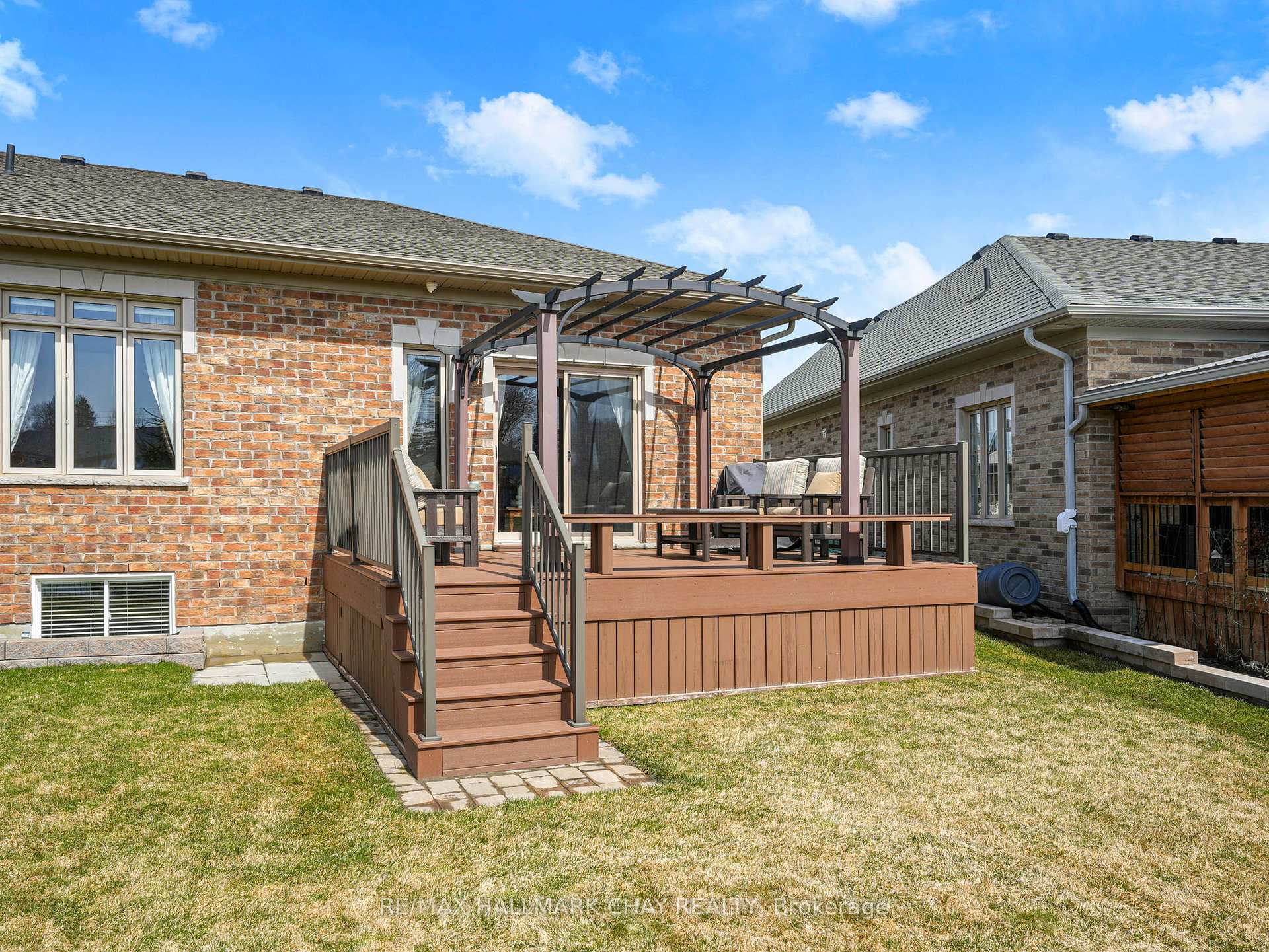 Photo 35 of 40 Kingsmere Crescent, New Tecumseth, Alliston — HOMEH