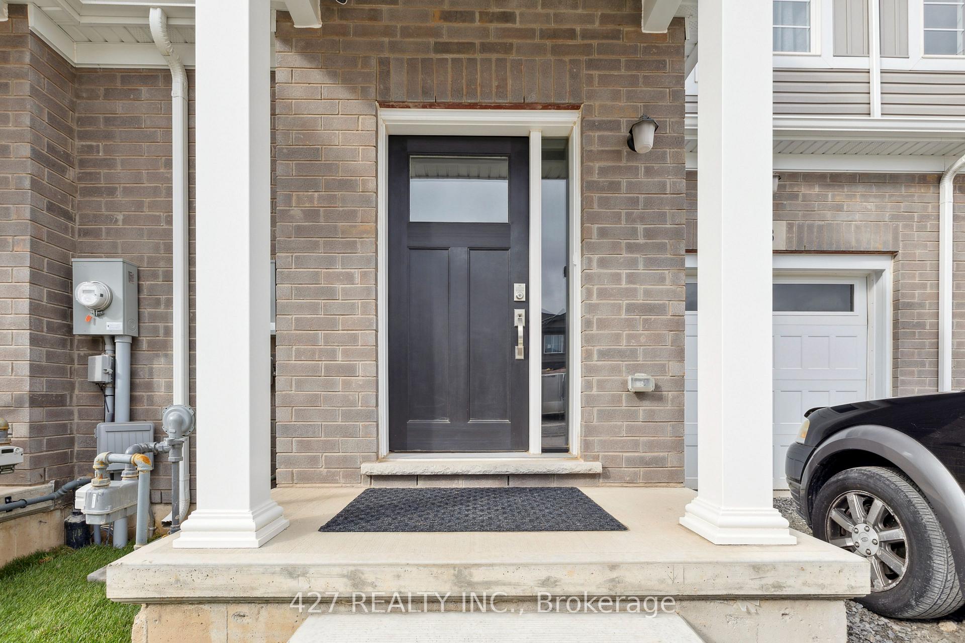 Photo 6 of 58 Samuel Avenue, Pelham, Fonthill — HOMEH