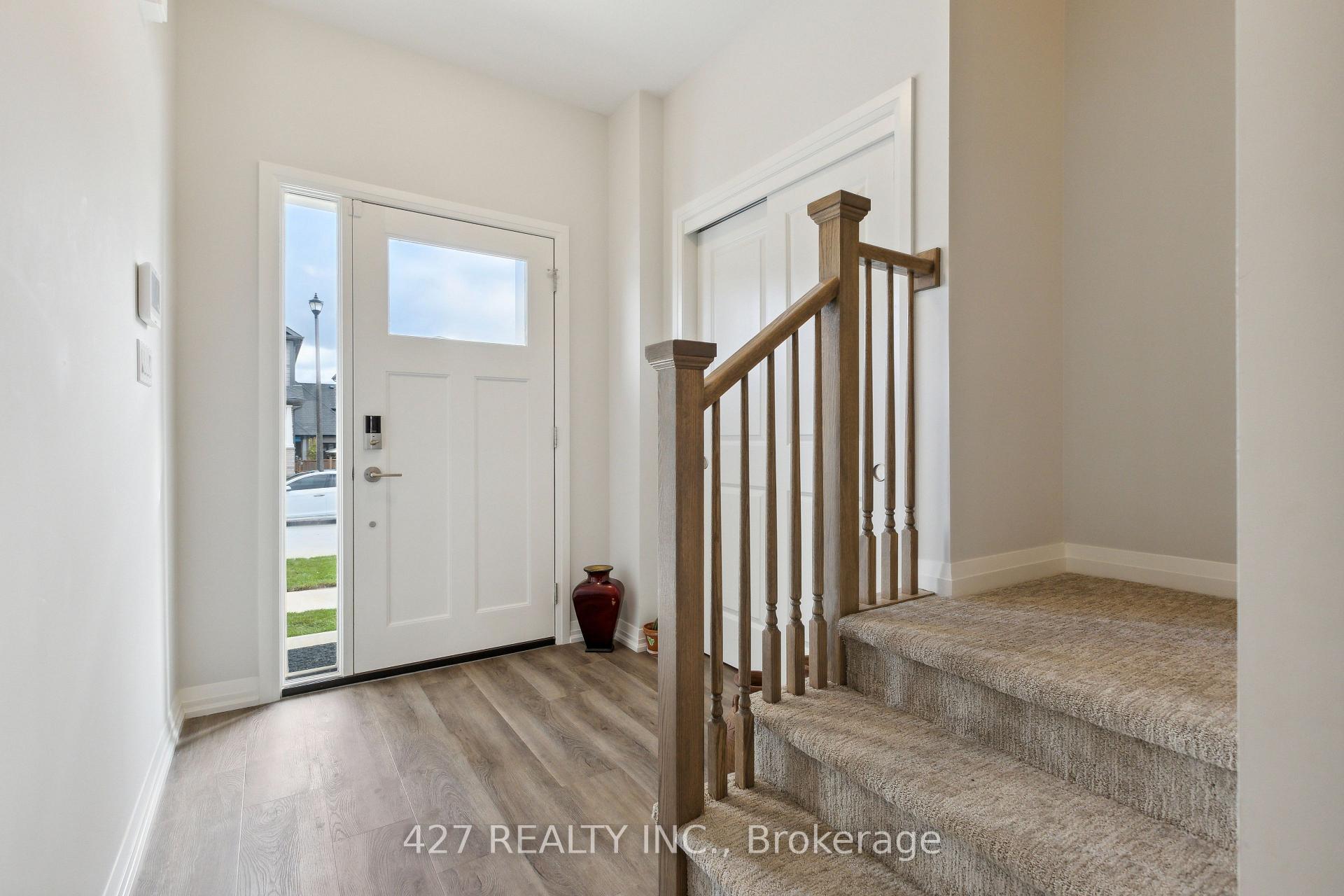 Photo 7 of 58 Samuel Avenue, Pelham, Fonthill — HOMEH