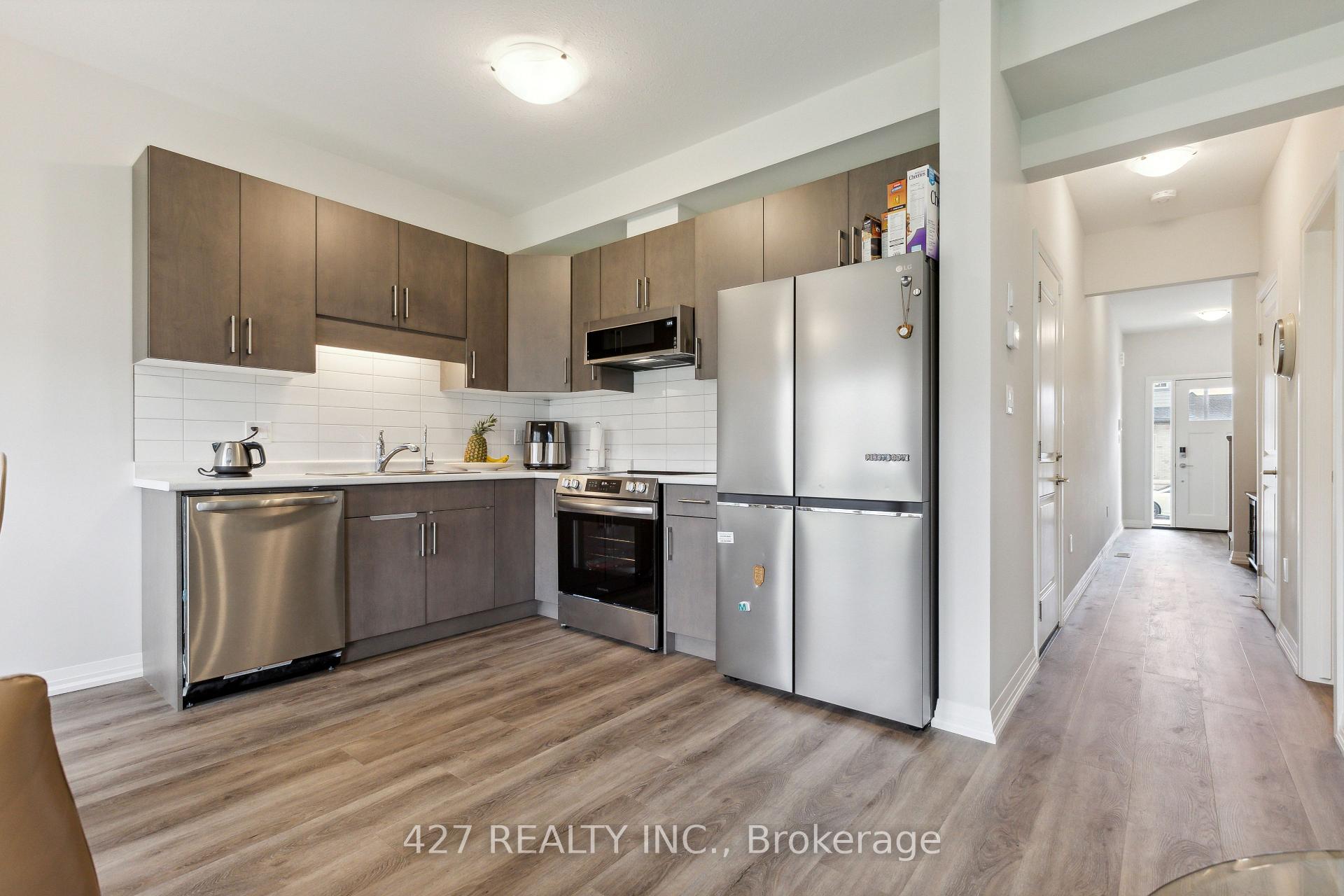 Photo 12 of 58 Samuel Avenue, Pelham, Fonthill — HOMEH