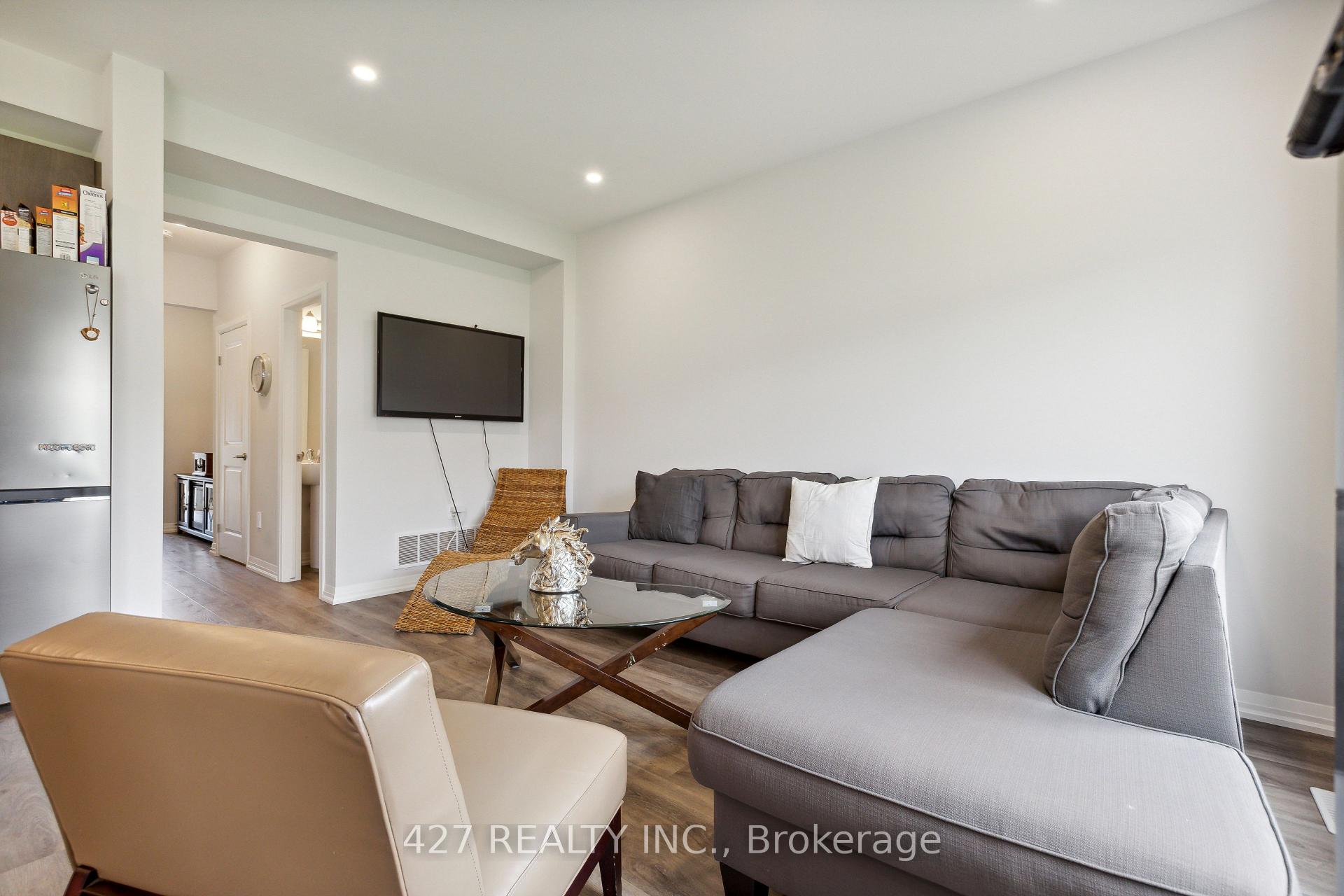 Photo 16 of 58 Samuel Avenue, Pelham, Fonthill — HOMEH