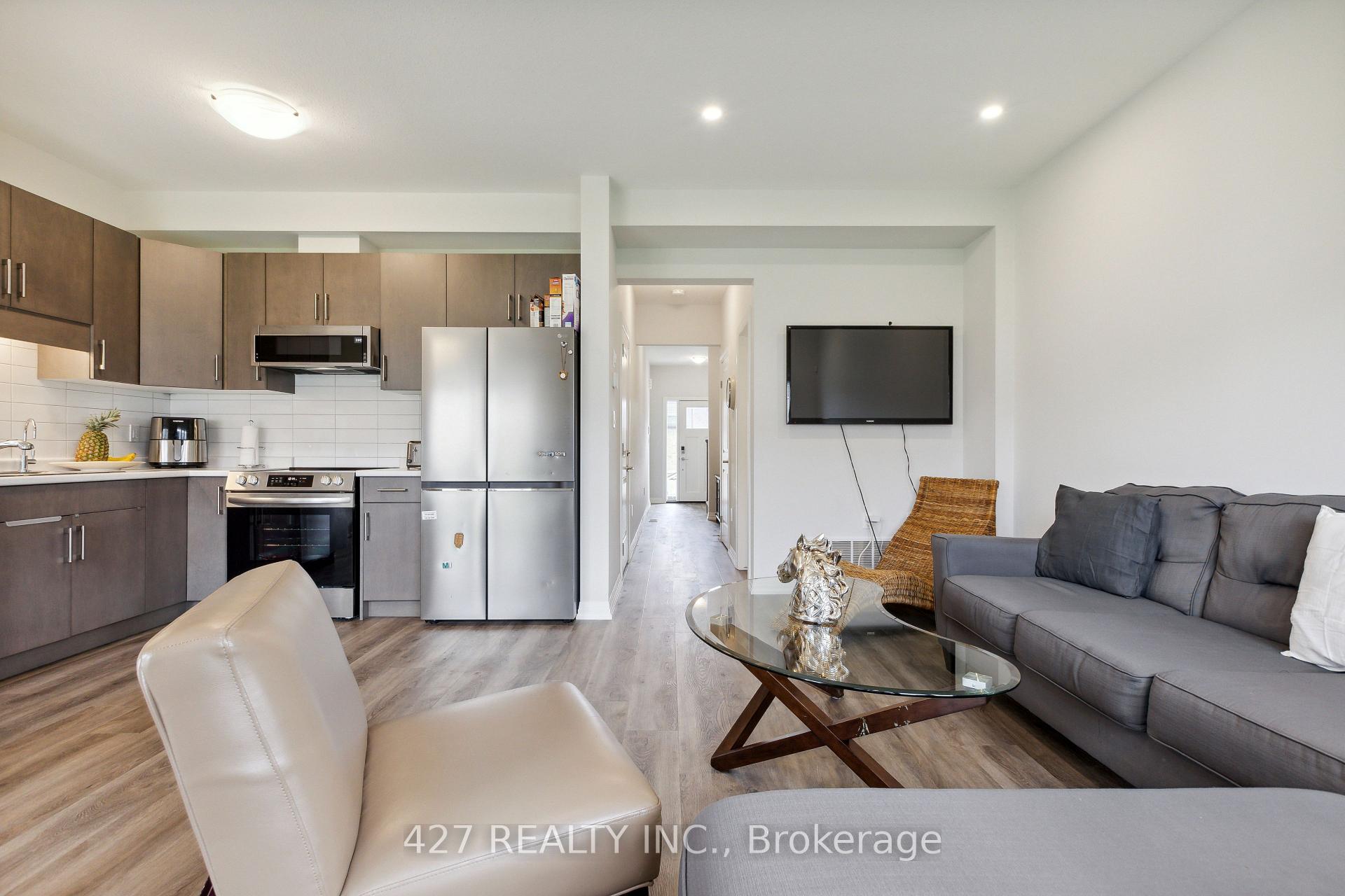 Photo 17 of 58 Samuel Avenue, Pelham, Fonthill — HOMEH