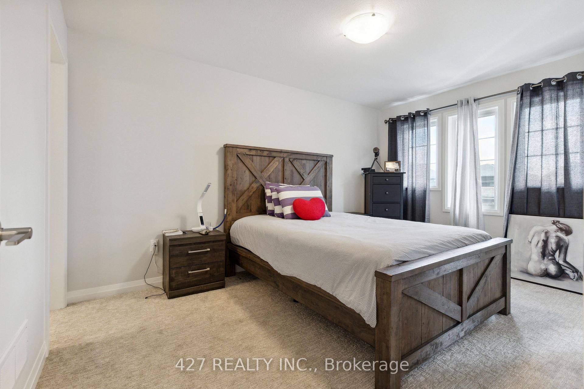 Photo 25 of 58 Samuel Avenue, Pelham, Fonthill — HOMEH