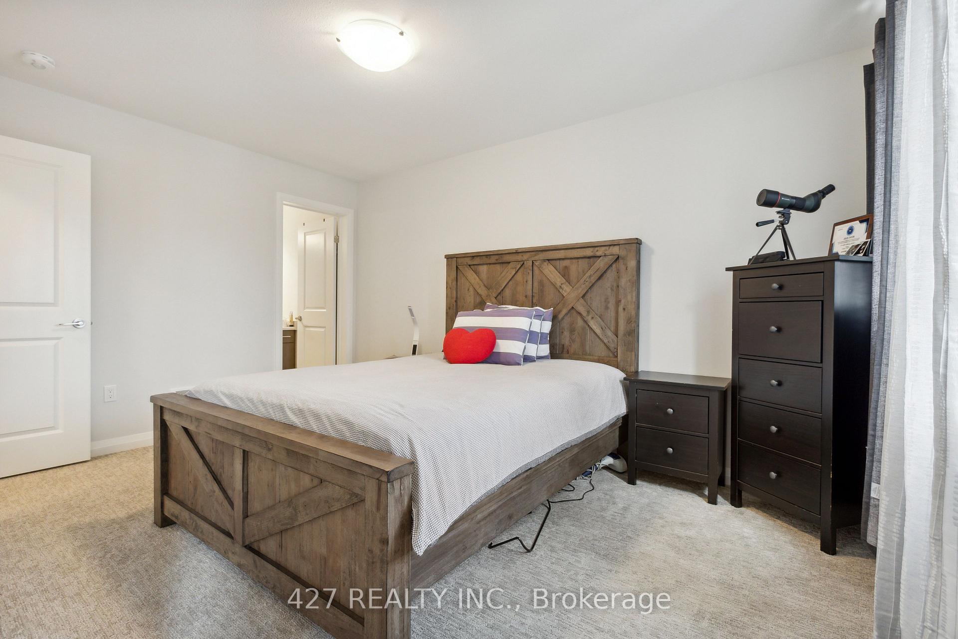 Photo 32 of 58 Samuel Avenue, Pelham, Fonthill — HOMEH