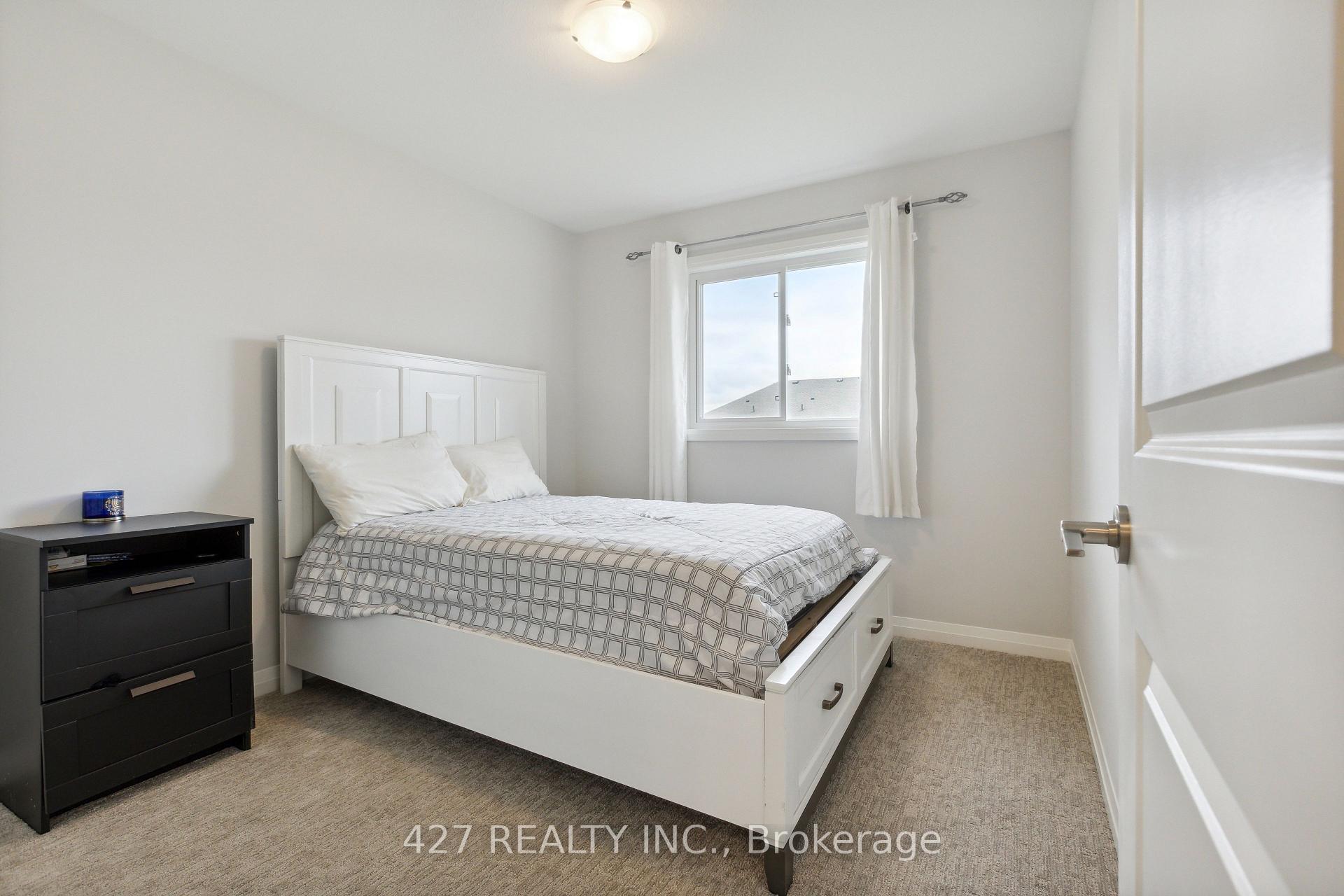Photo 34 of 58 Samuel Avenue, Pelham, Fonthill — HOMEH