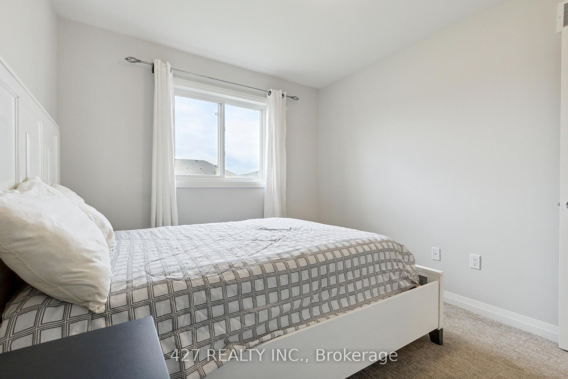Photo 36 of 58 Samuel Avenue, Pelham, Fonthill — HOMEH
