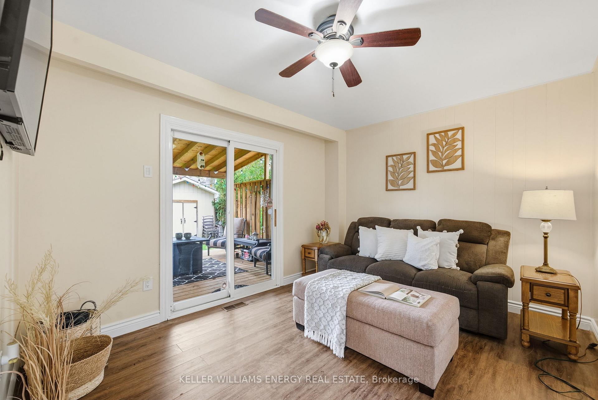 Photo 24 of 649 Berwick Crescent, Oshawa, McLaughlin — HOMEH