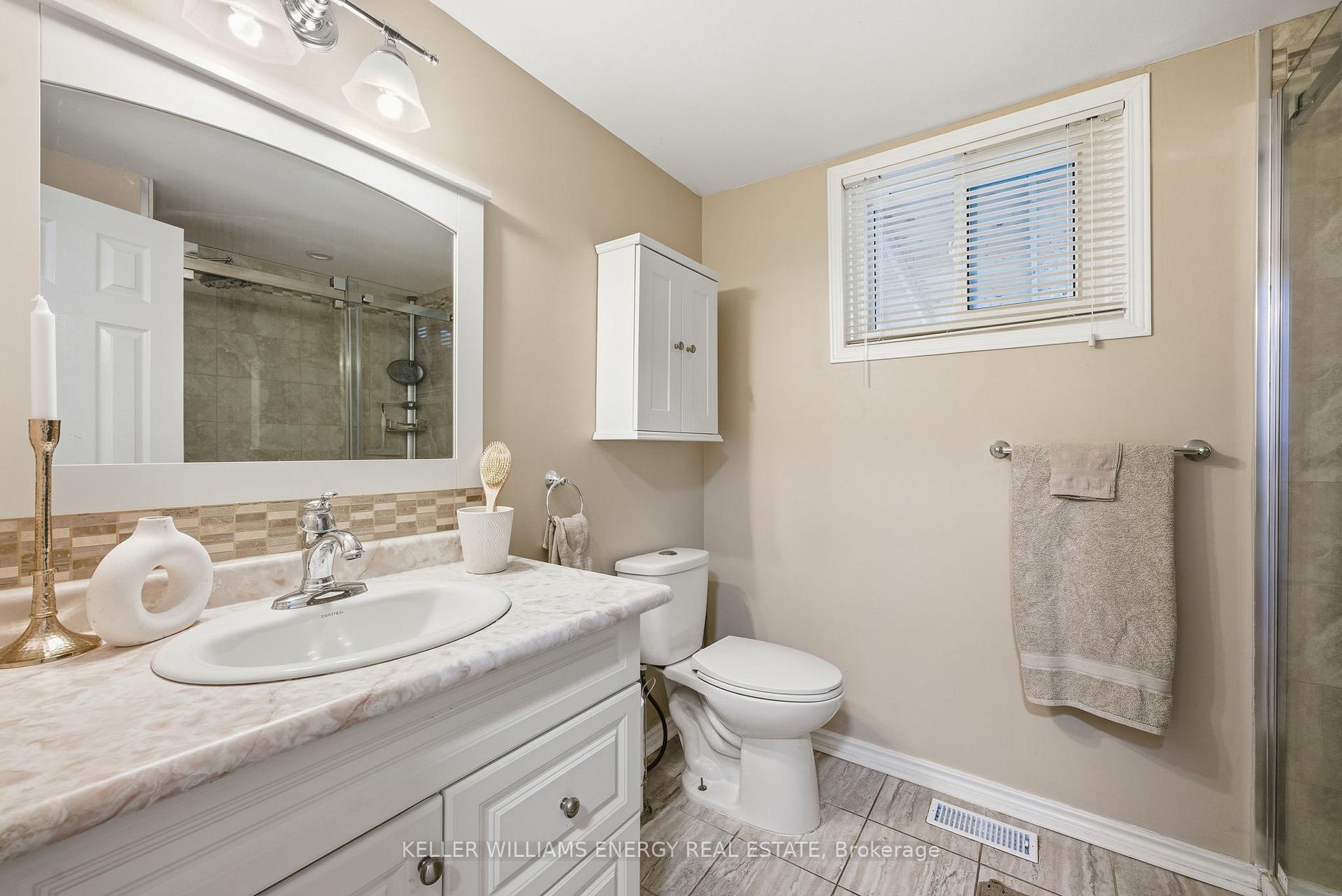 Photo 28 of 649 Berwick Crescent, Oshawa, McLaughlin — HOMEH