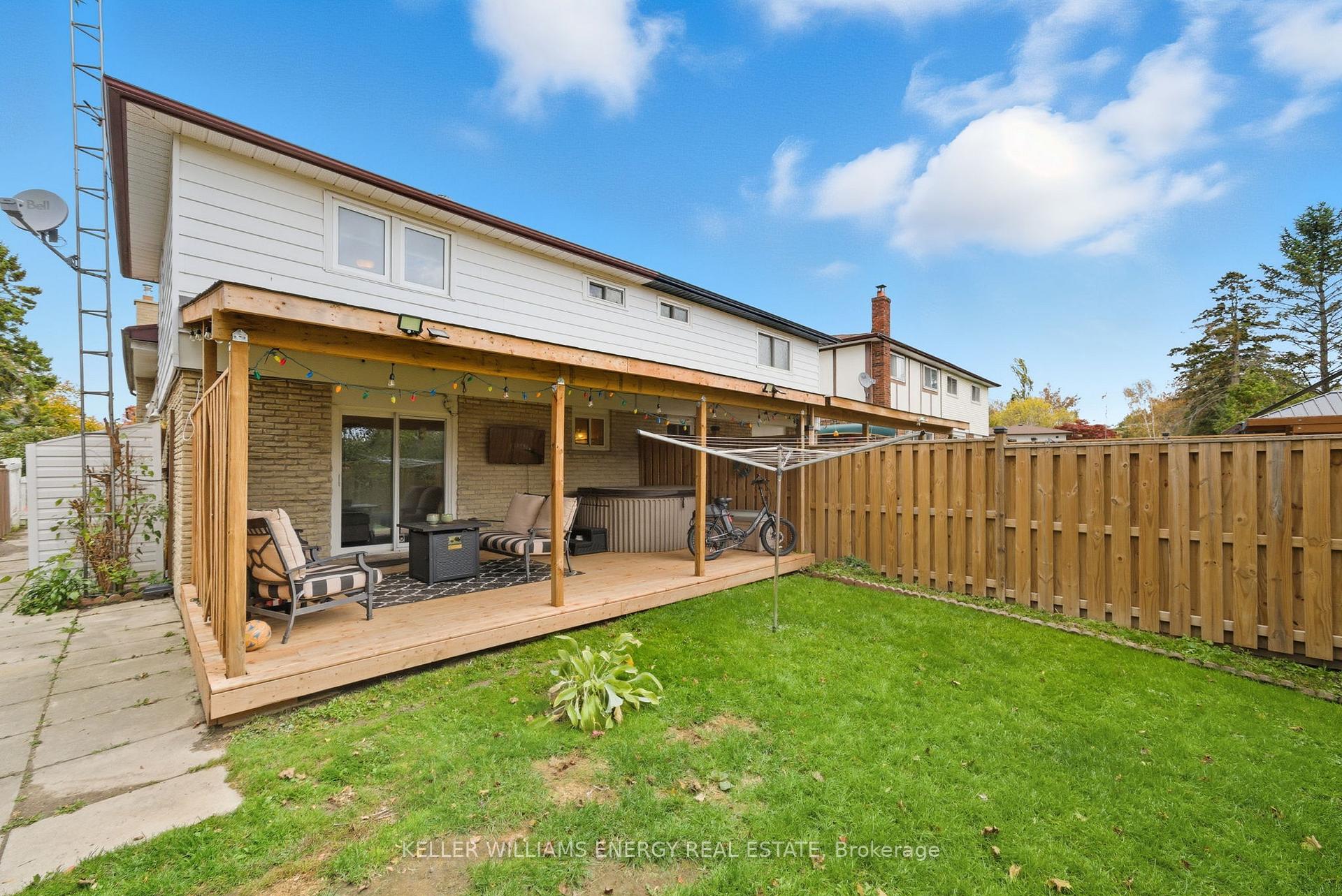 Photo 33 of 649 Berwick Crescent, Oshawa, McLaughlin — HOMEH