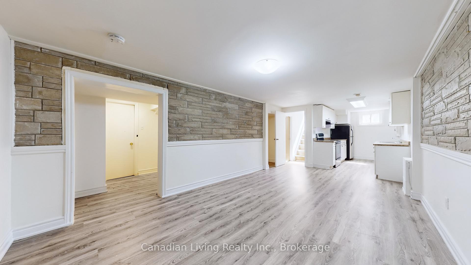Photo 5 of 2-599 Gibbons Street, Oshawa, McLaughlin — HOMEH