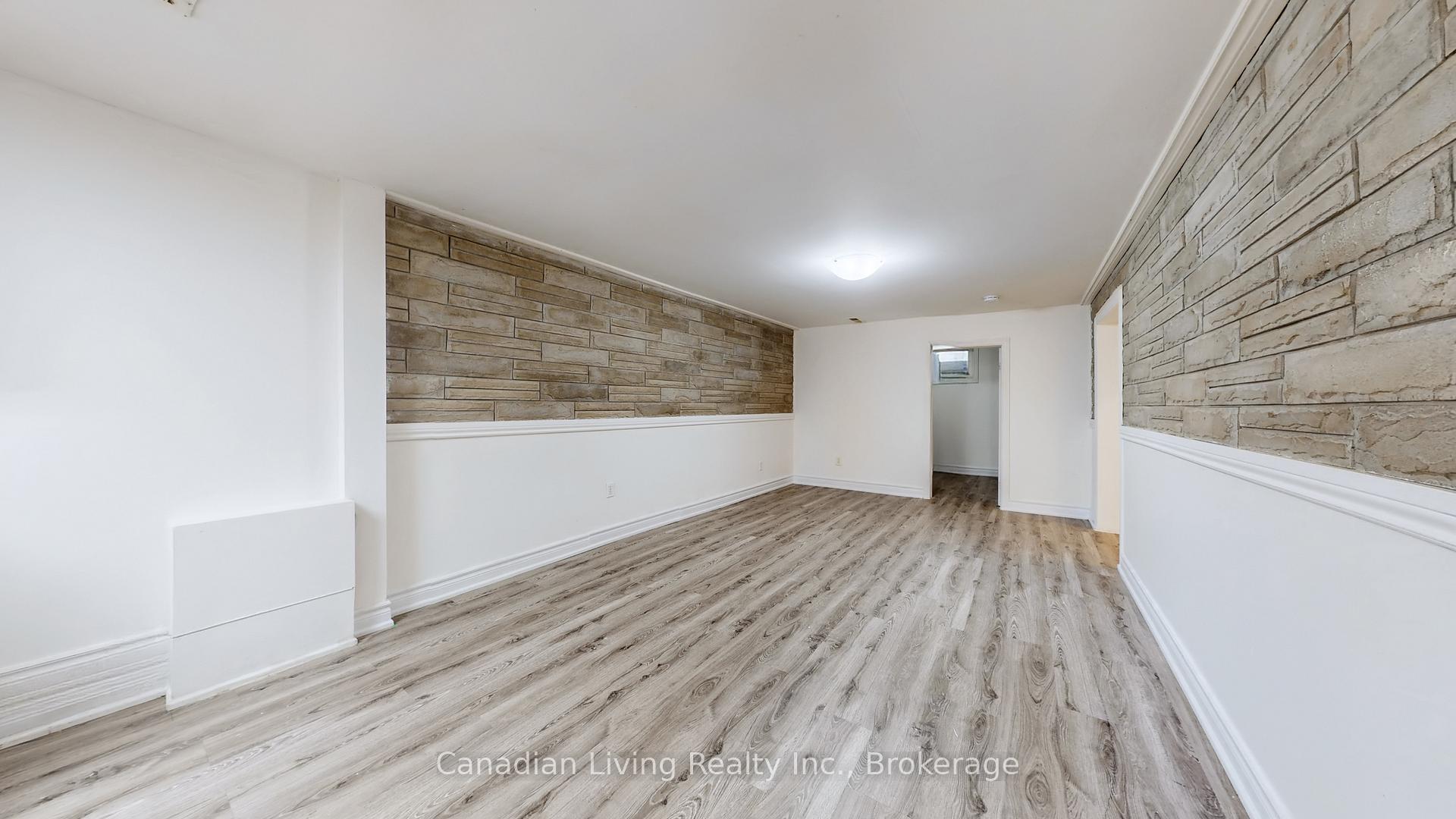 Photo 7 of 2-599 Gibbons Street, Oshawa, McLaughlin — HOMEH