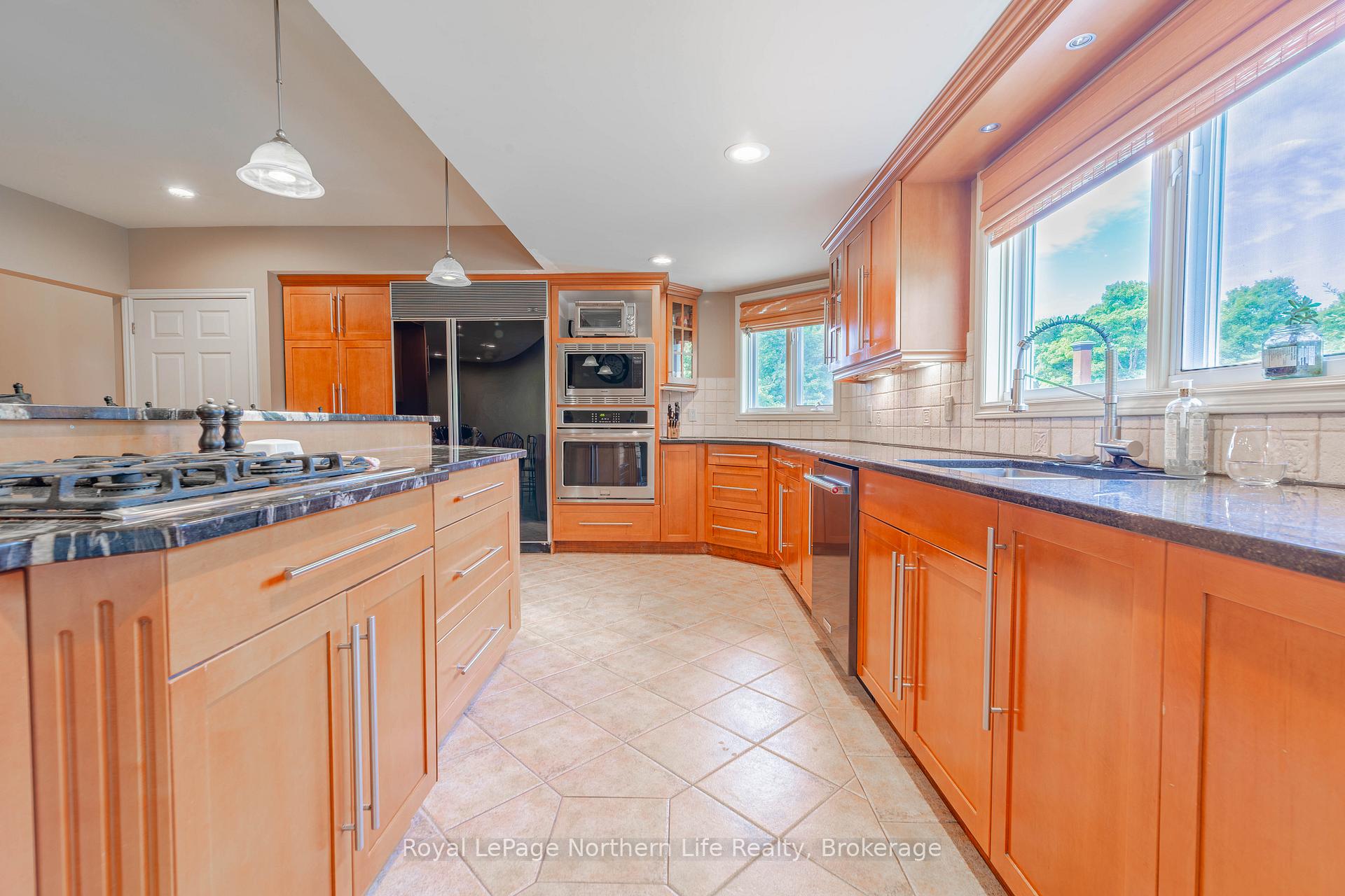 Photo 6 of 112 Wallace Heights Drive, North Bay, Airport — HOMEH