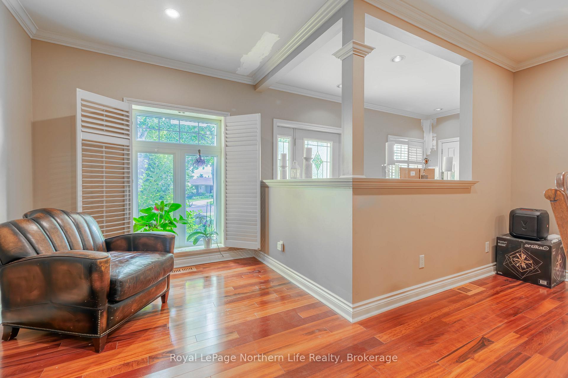 Photo 11 of 112 Wallace Heights Drive, North Bay, Airport — HOMEH