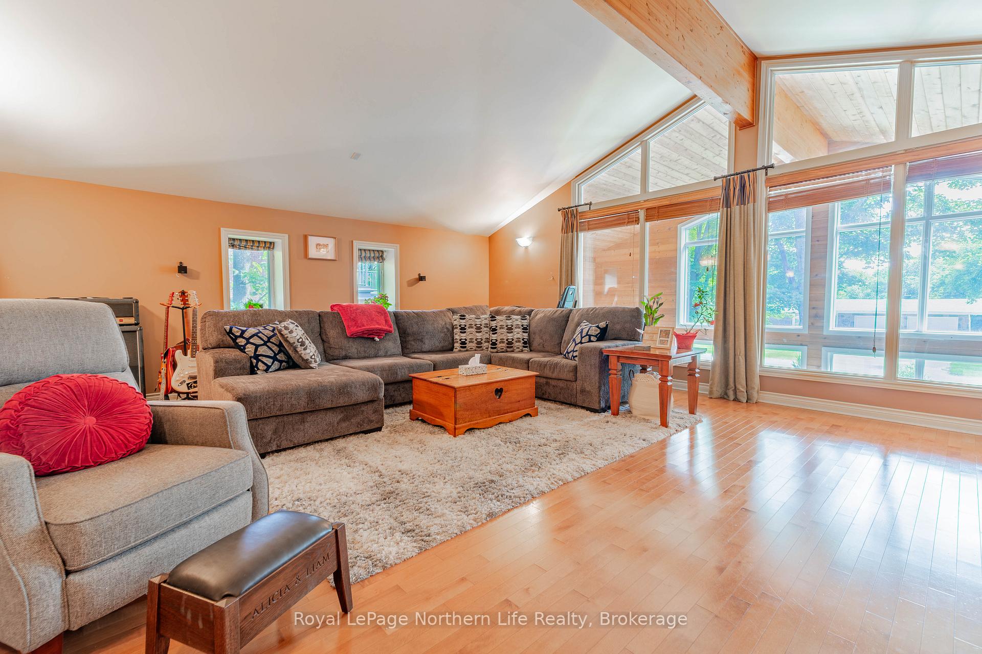 Photo 25 of 112 Wallace Heights Drive, North Bay, Airport — HOMEH