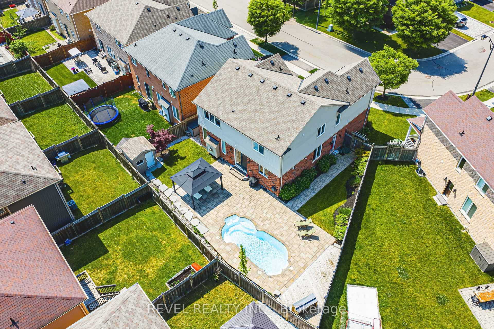 Photo 6 of 295 Cochrane Terrace, Milton, Willmott — HOMEH