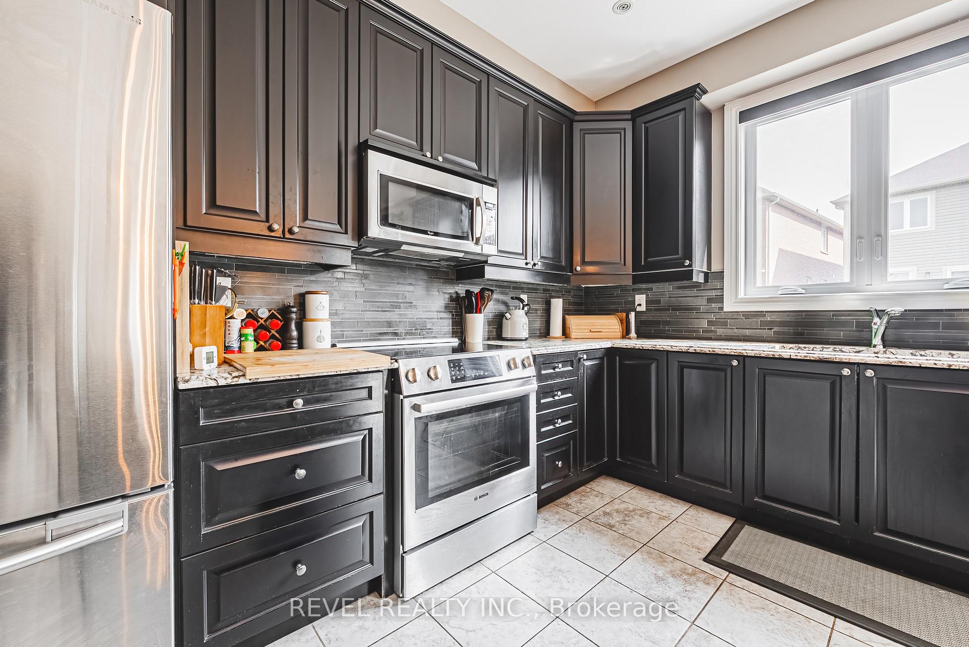 Photo 44 of 295 Cochrane Terrace, Milton, Willmott — HOMEH