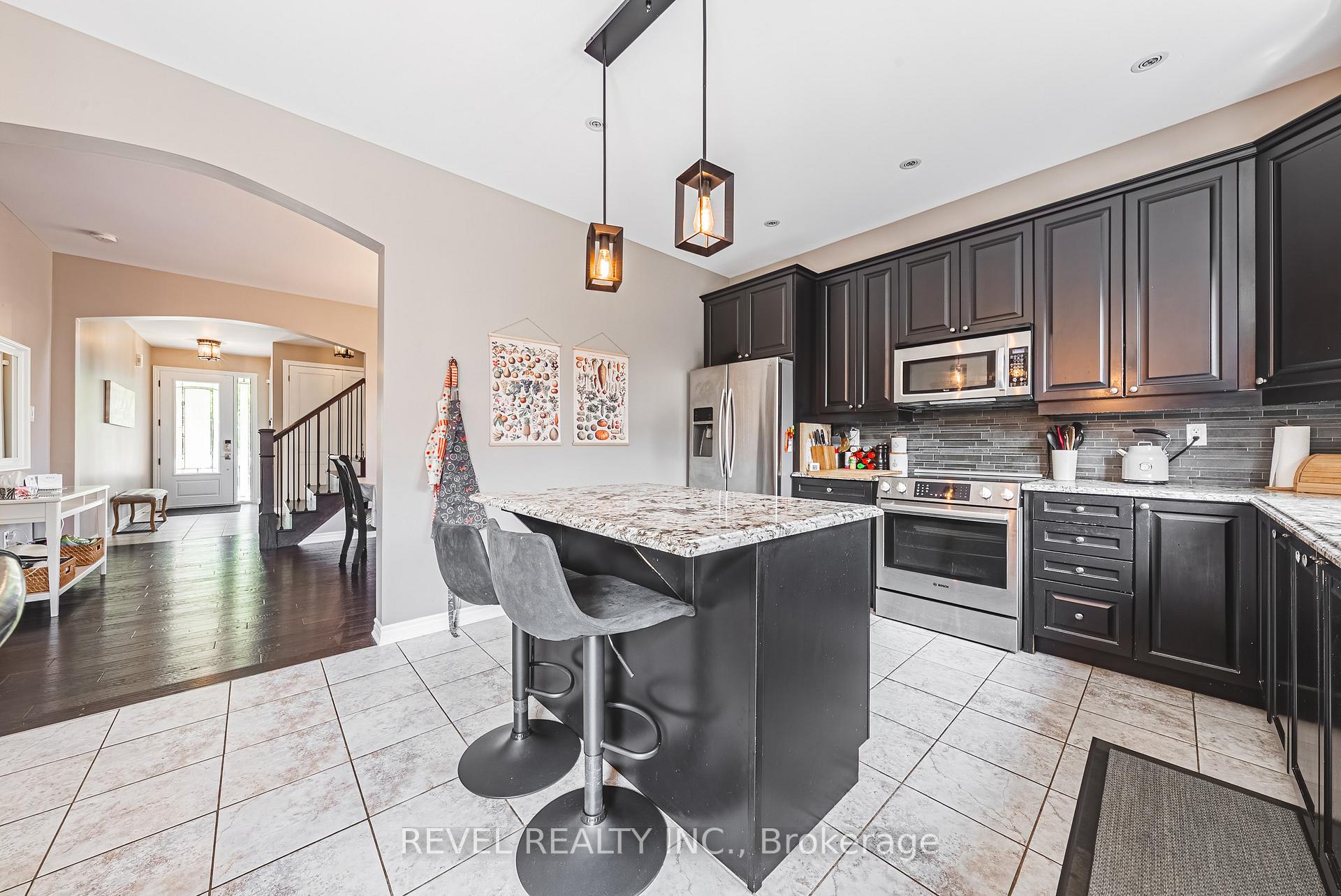 Photo 10 of 295 Cochrane Terrace, Milton, Willmott — HOMEH