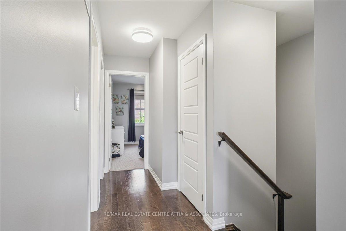 Photo 10 of 755 Banks Crescent, Milton, Willmott — HOMEH