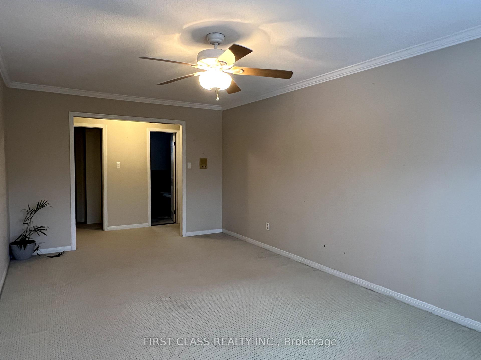 Photo 8 of 16 Whiteoak Court, Markham, Sherwood-Amberglen — HOMEH