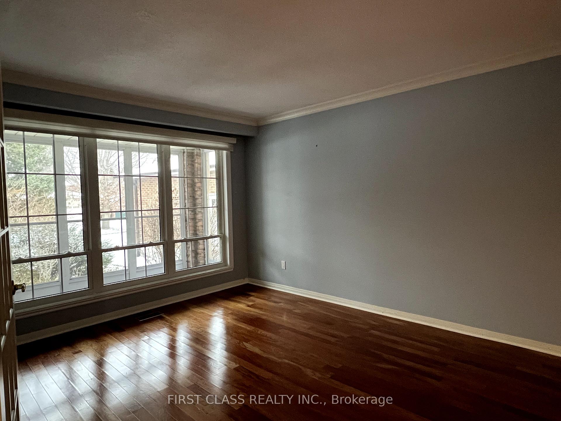 Photo 11 of 16 Whiteoak Court, Markham, Sherwood-Amberglen — HOMEH