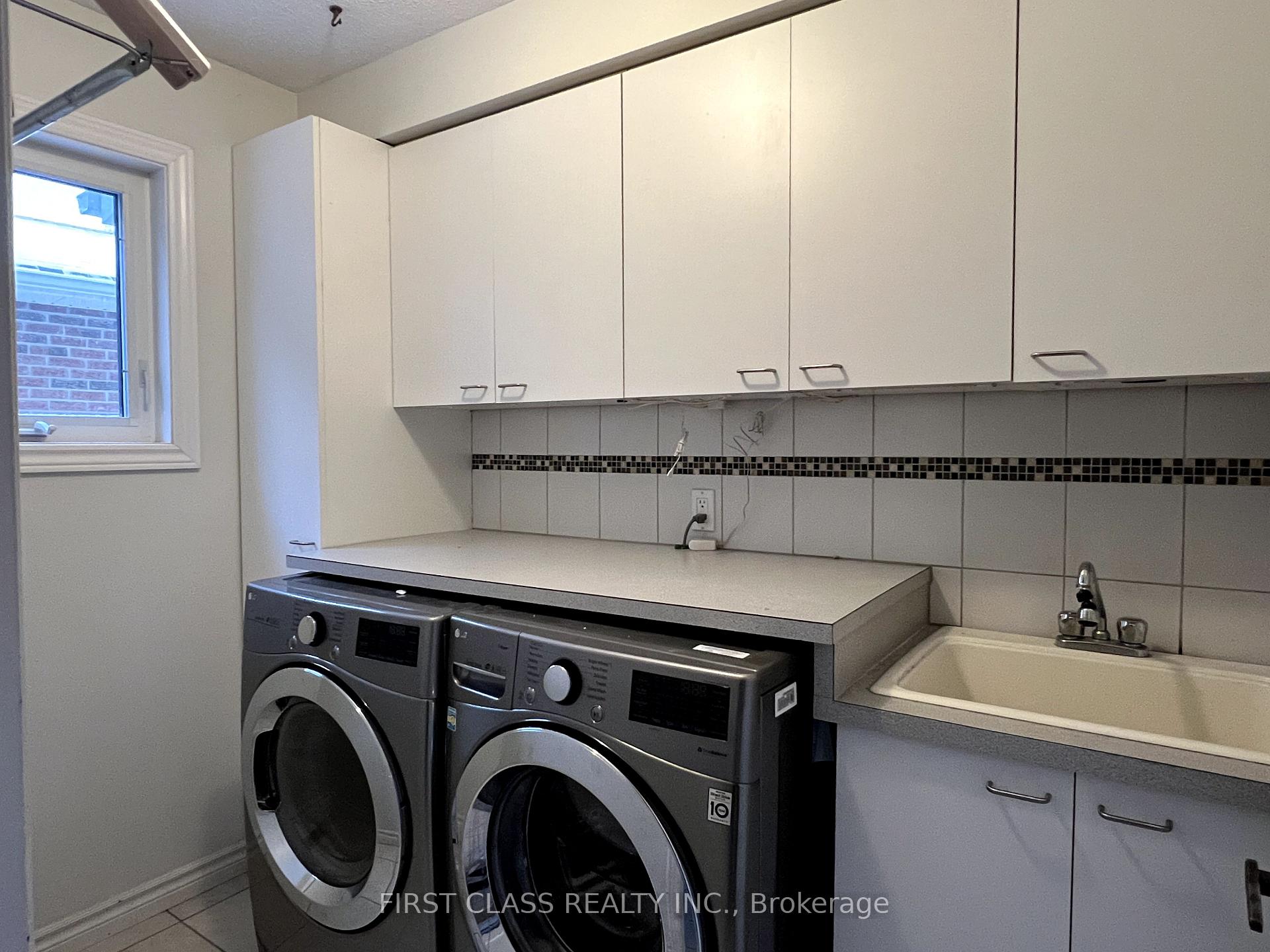 Photo 17 of 16 Whiteoak Court, Markham, Sherwood-Amberglen — HOMEH