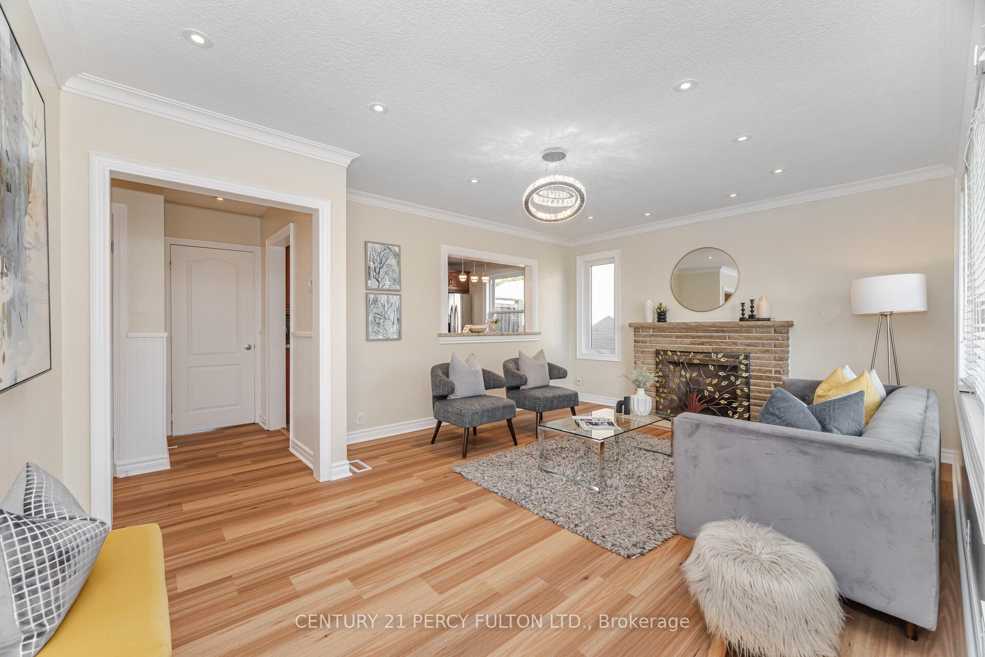 Photo 2 of 600 Ridgeway Avenue, Oshawa, McLaughlin — HOMEH