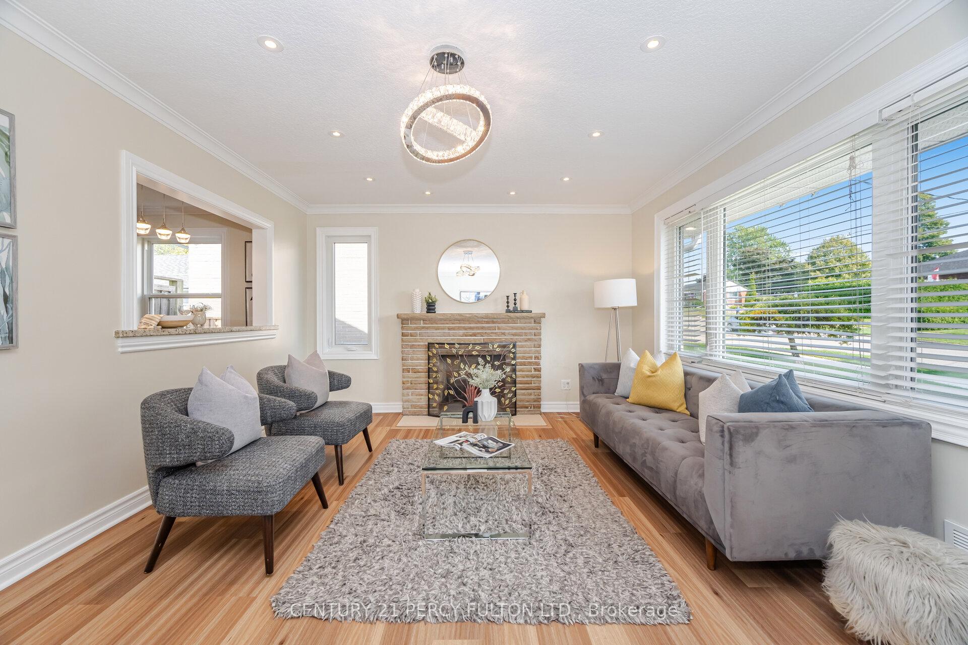 Photo 3 of 600 Ridgeway Avenue, Oshawa, McLaughlin — HOMEH