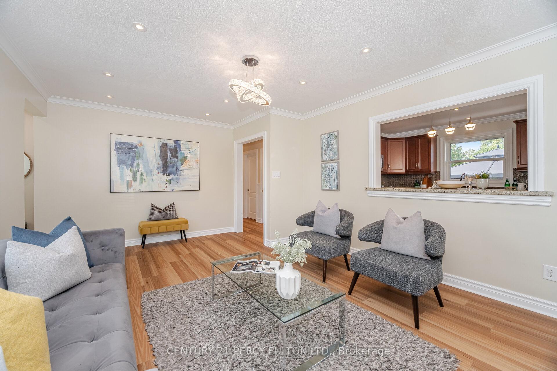 Photo 5 of 600 Ridgeway Avenue, Oshawa, McLaughlin — HOMEH
