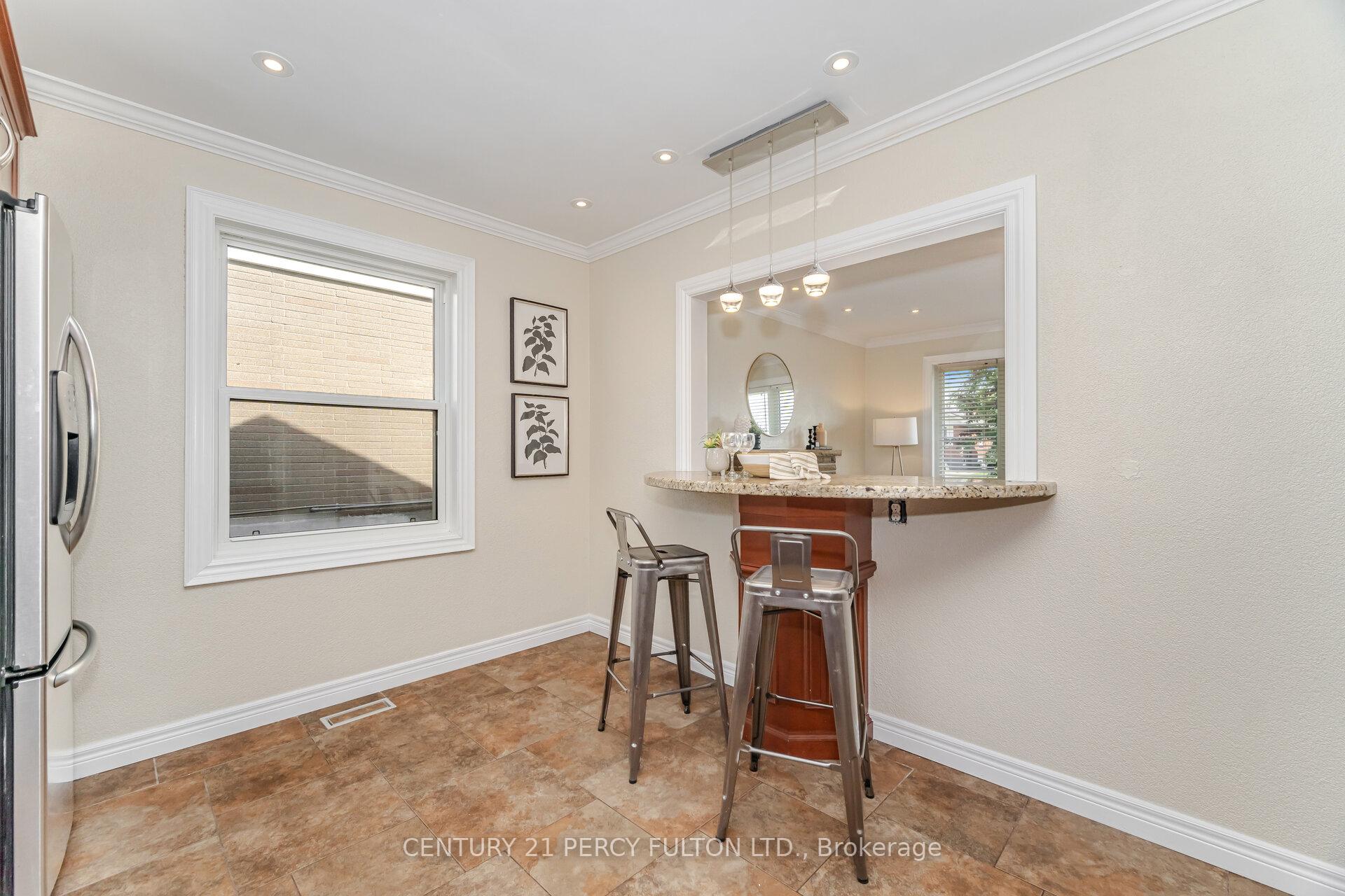 Photo 8 of 600 Ridgeway Avenue, Oshawa, McLaughlin — HOMEH