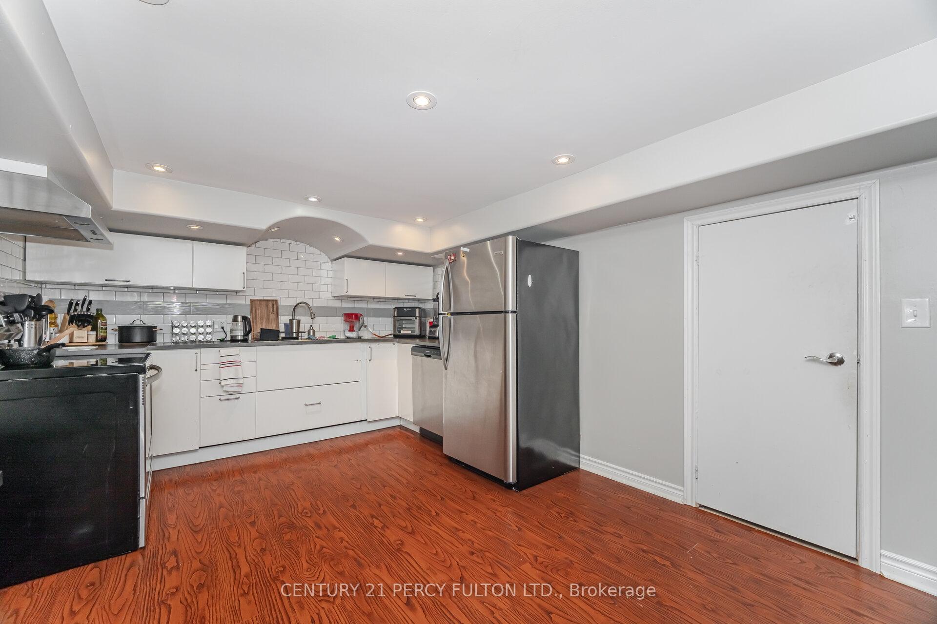 Photo 19 of 600 Ridgeway Avenue, Oshawa, McLaughlin — HOMEH