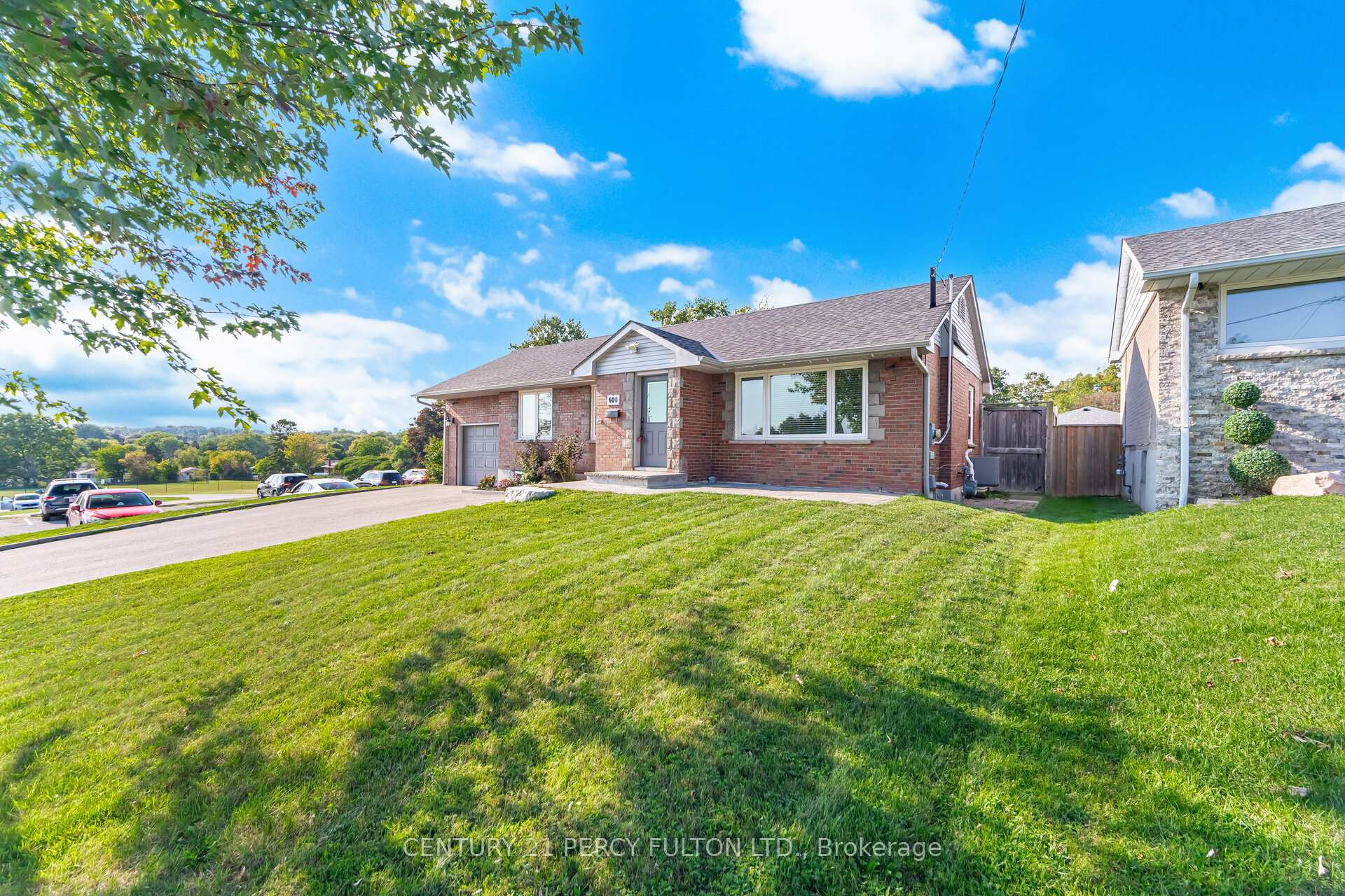 Photo 37 of 600 Ridgeway Avenue, Oshawa, McLaughlin — HOMEH