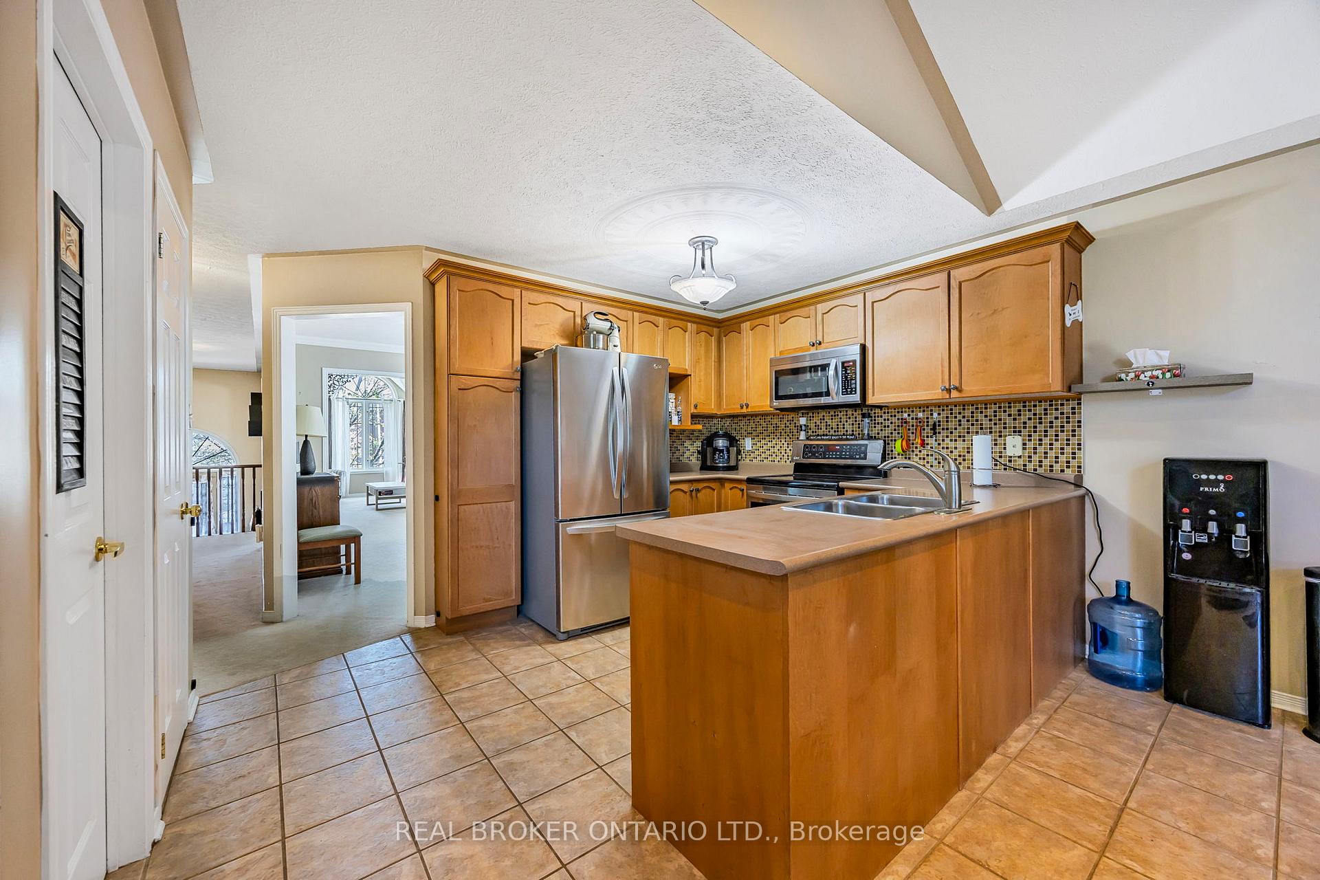 Photo 10 of 3160 Emperor Drive, Orillia — HOMEH