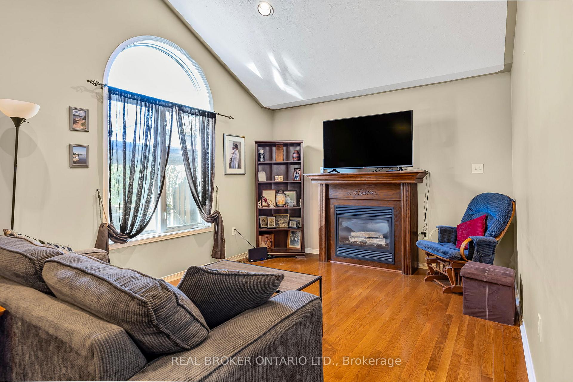 Photo 14 of 3160 Emperor Drive, Orillia — HOMEH