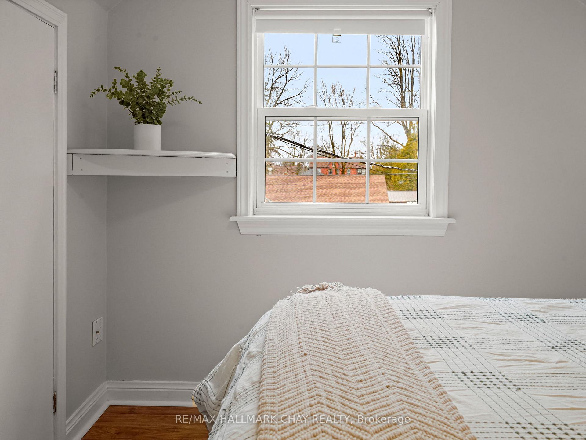 Photo 23 of 21 Tupper Street E, New Tecumseth, Alliston — HOMEH
