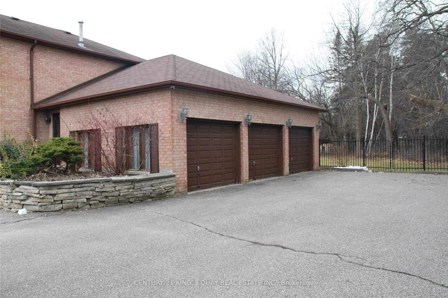 Photo 3 of 36 Personna Boulevard, Markham, Devil's Elbow — HOMEH