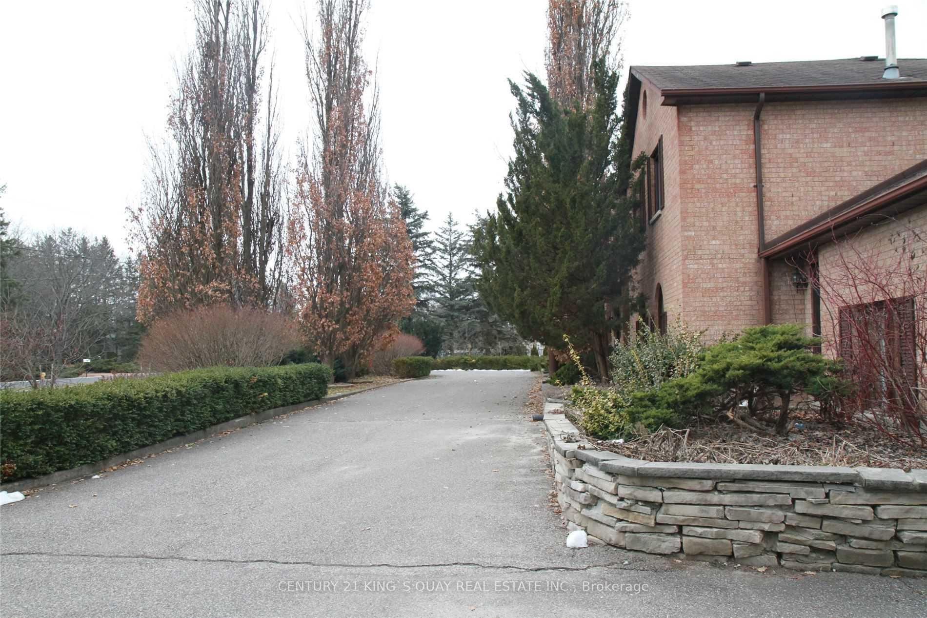 Photo 4 of 36 Personna Boulevard, Markham, Devil's Elbow — HOMEH