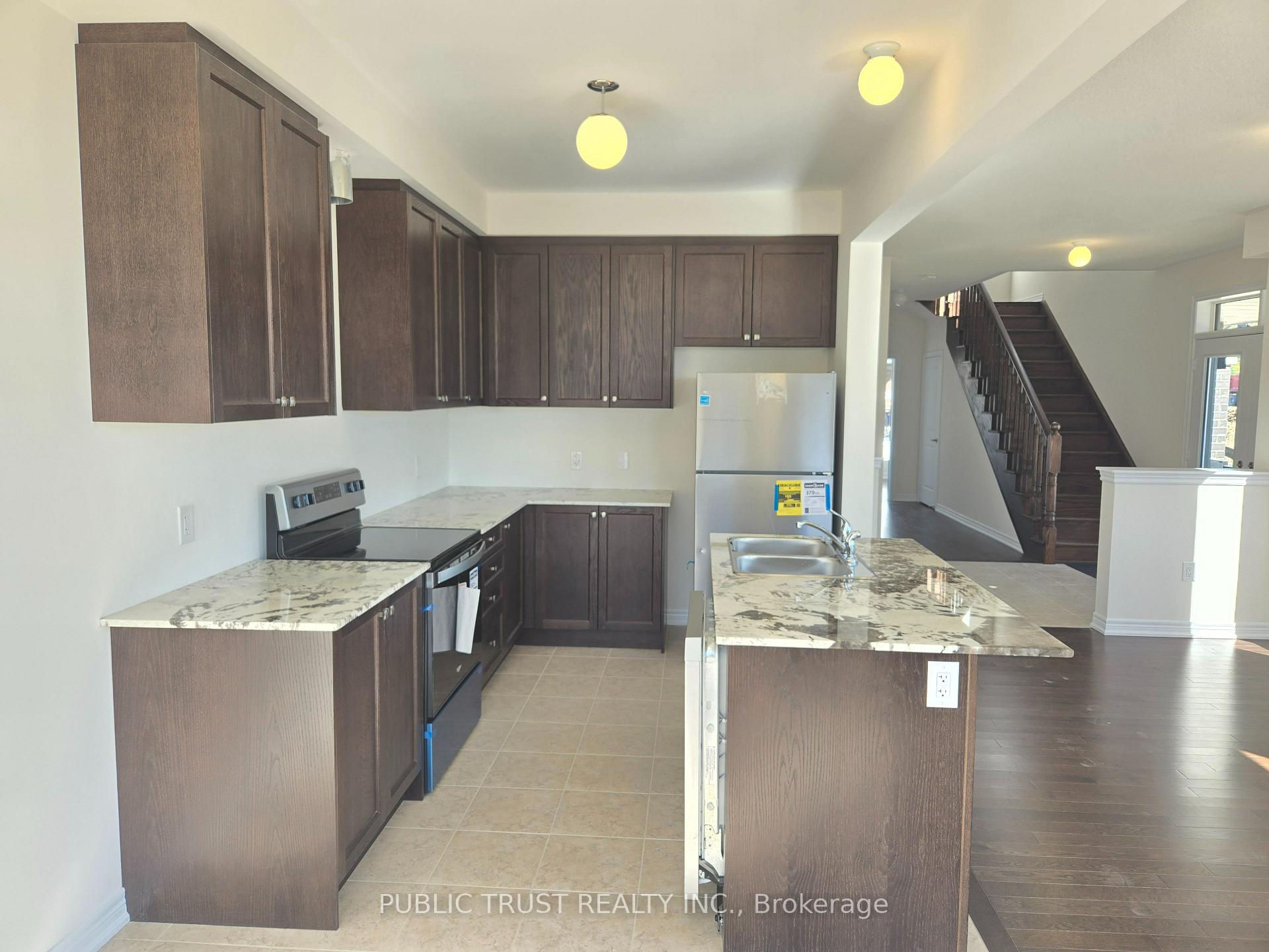 Photo 9 of 2047 Horace Duncan Cres, Oshawa, Kedron — HOMEH