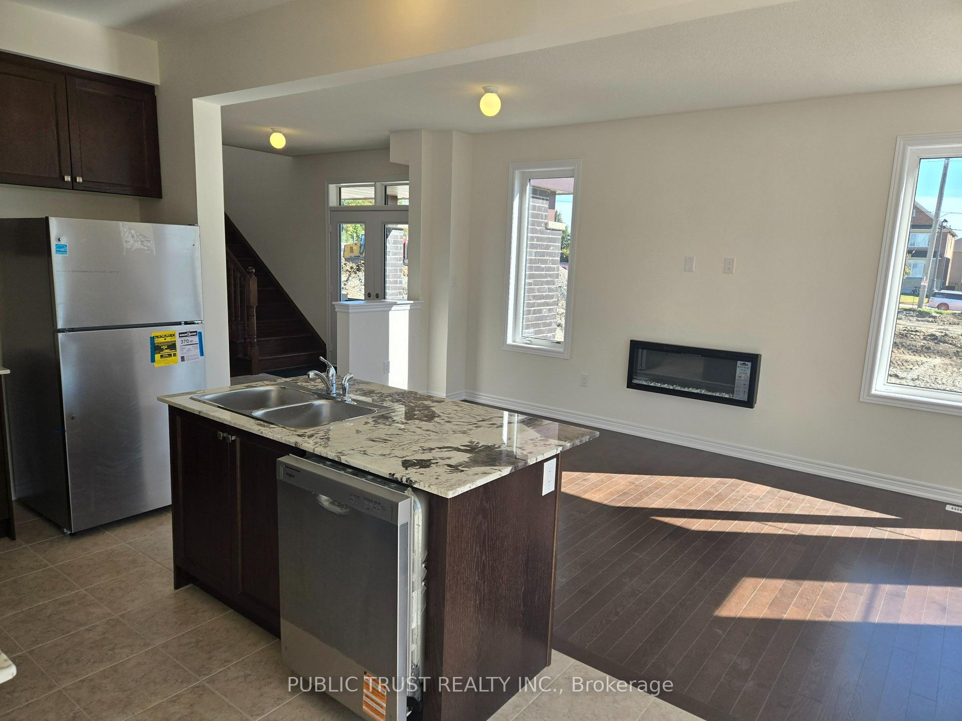 Photo 10 of 2047 Horace Duncan Cres, Oshawa, Kedron — HOMEH