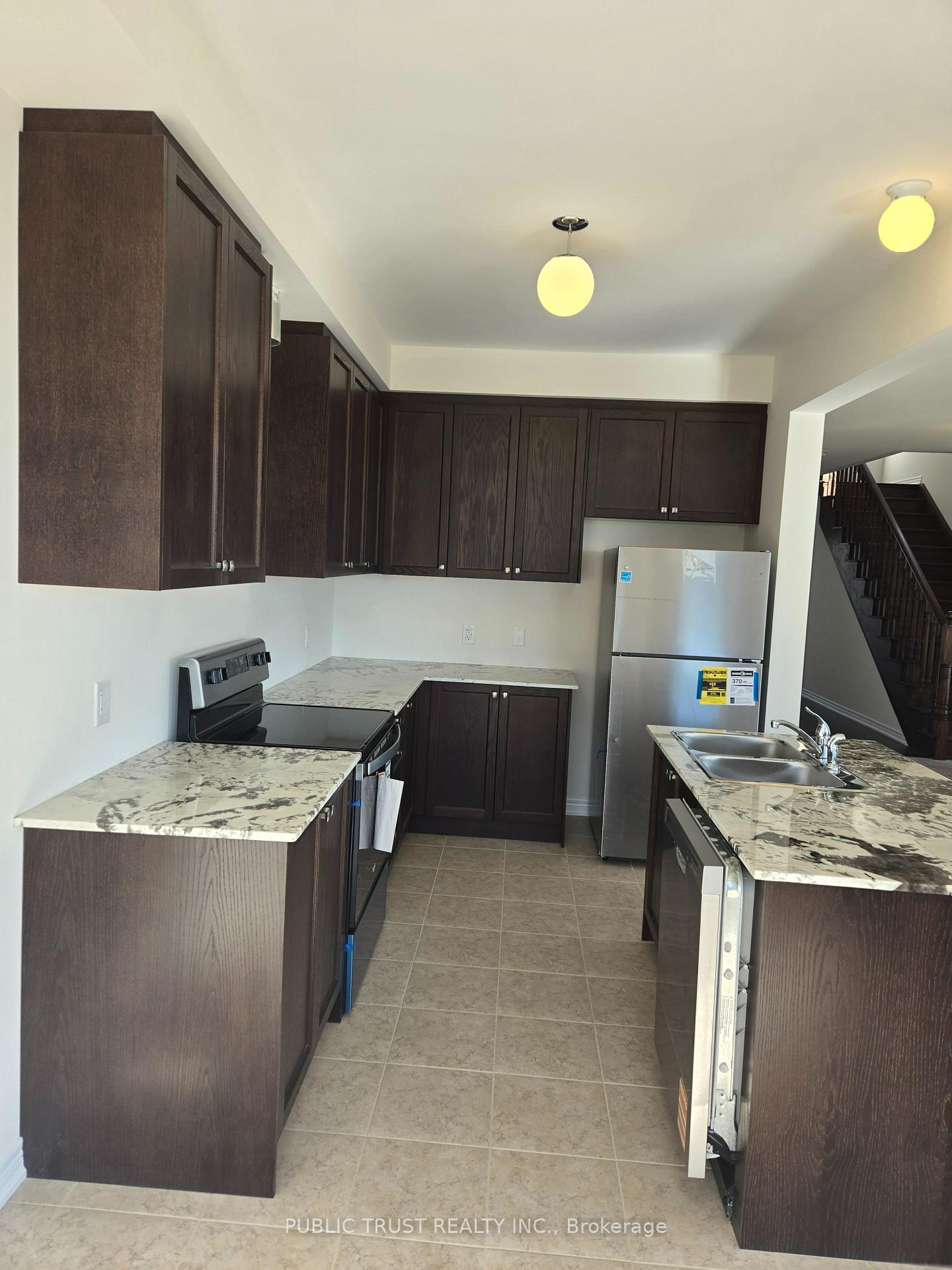 Photo 13 of 2047 Horace Duncan Cres, Oshawa, Kedron — HOMEH