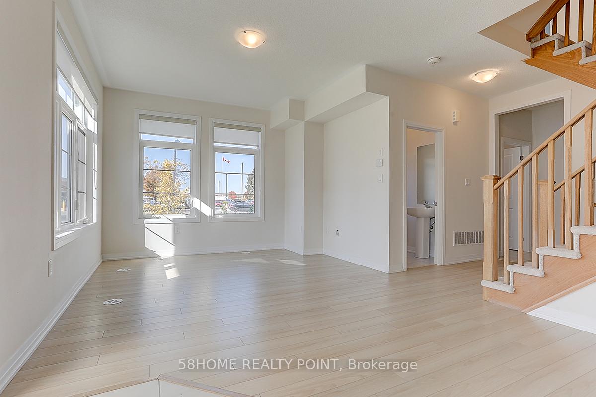 Photo 5 of 43 Floyd Ford Way, Markham, Box Grove — HOMEH